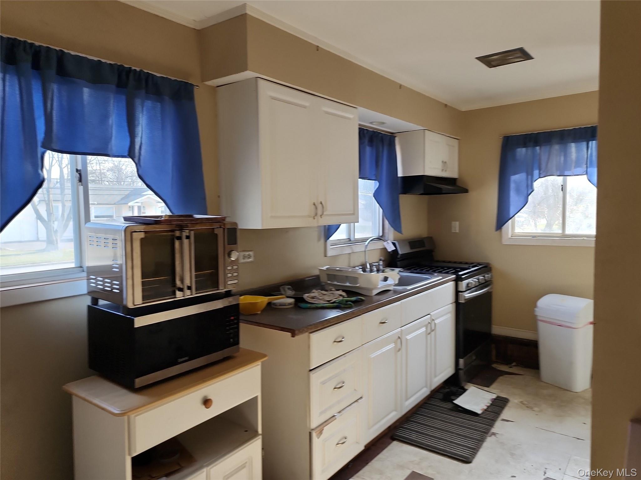 #6 photo, 48 Lumur Drive, Sayville , NY 11782