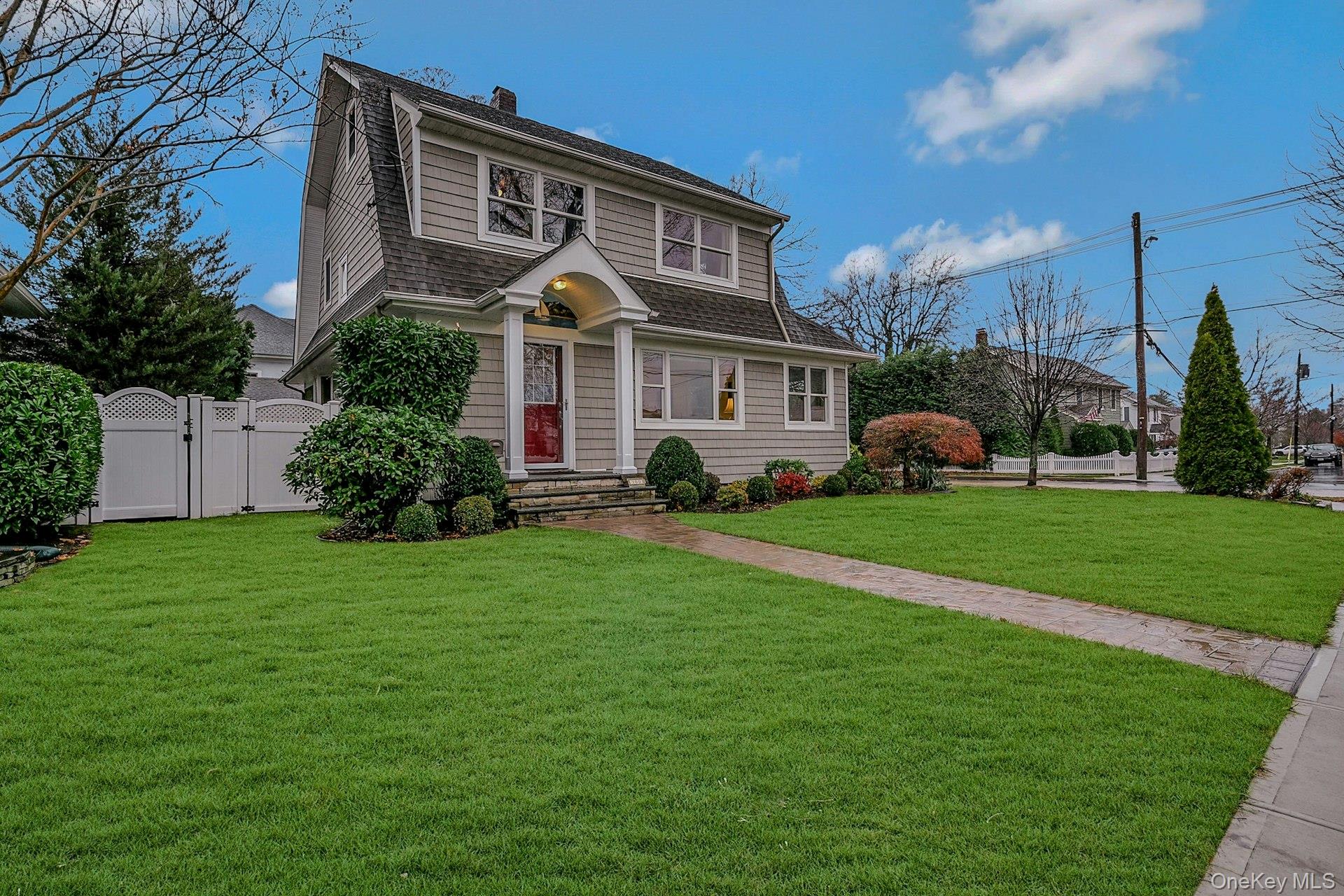 #2 photo, 100 Cedar Avenue, מחוז נסאו Rockville Centre , NY 11570