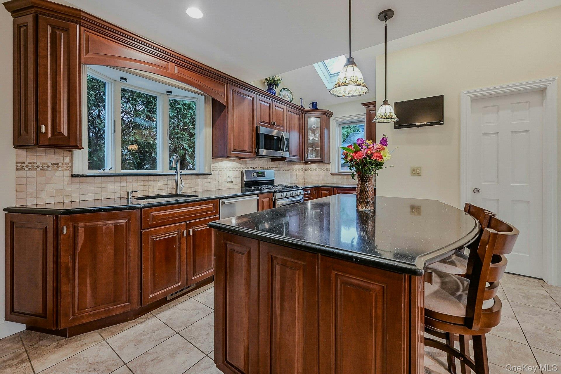 #20 photo, 100 Cedar Avenue, מחוז נסאו Rockville Centre , NY 11570