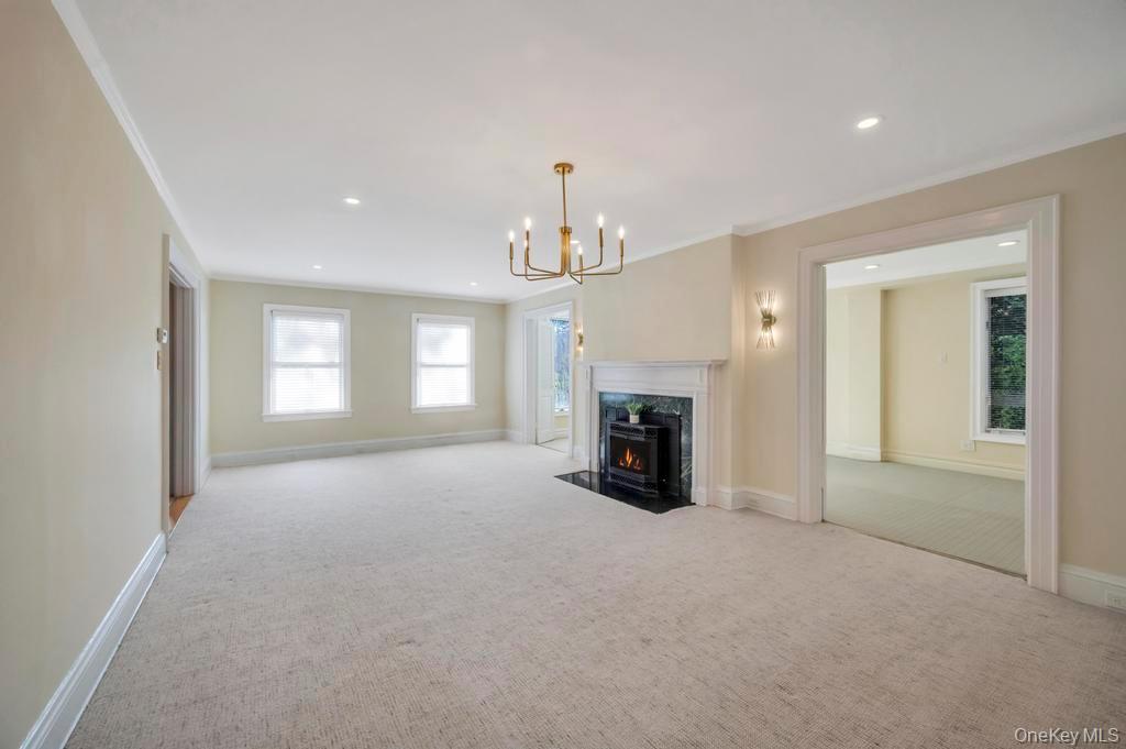 #4 photo, 9 Sycamore Drive, Great Neck , NY 11021