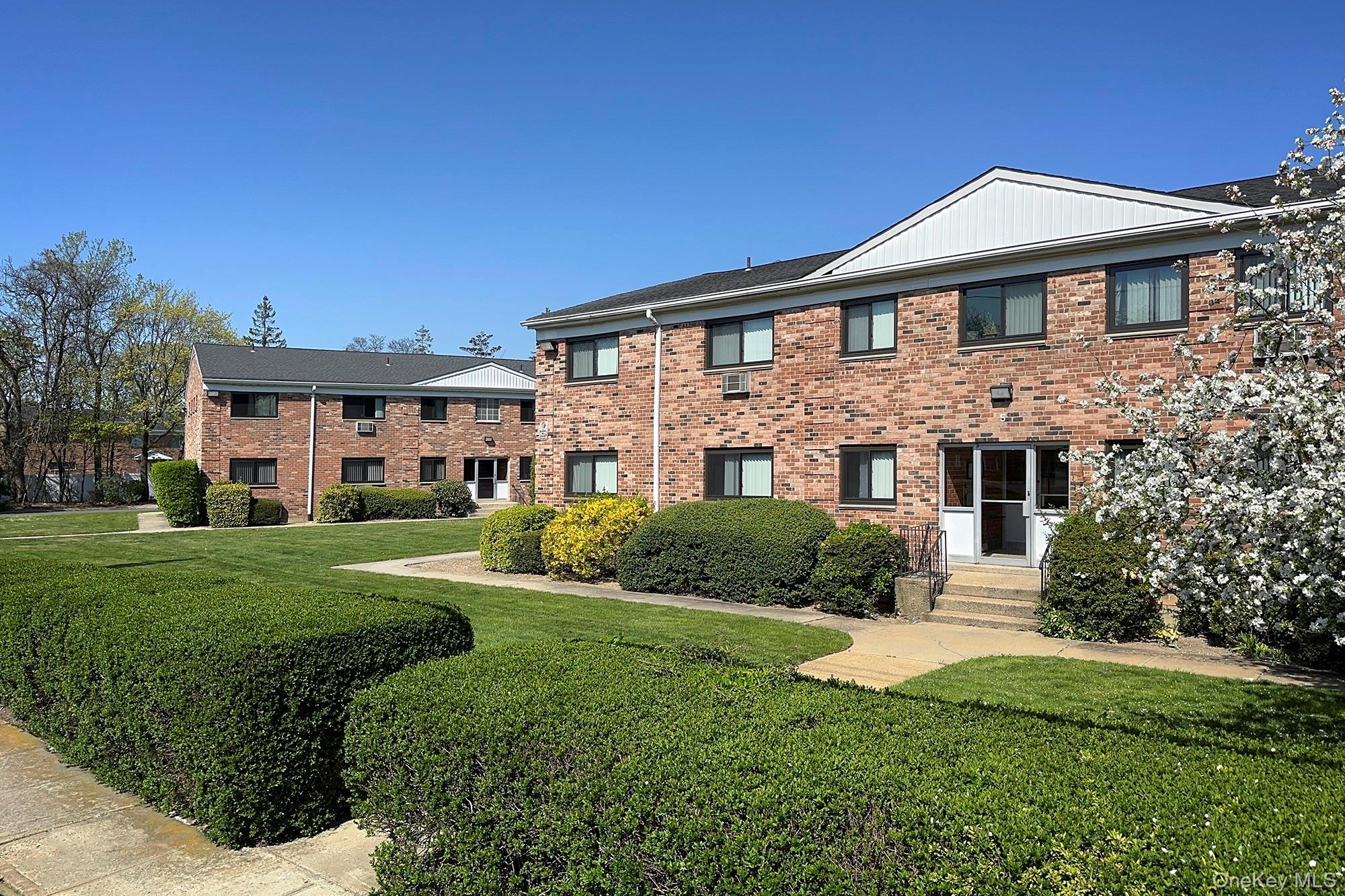 #1 photo, 407 East Main Street, Bay Shore , NY 11706