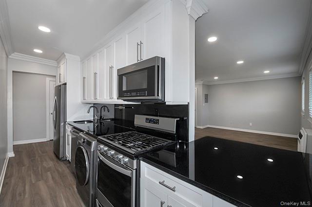 #2 photo, 407 East Main Street, Bay Shore , NY 11706