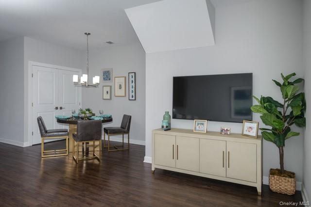 #5 photo, 157 Sutton Court, Mount Sinai , NY 11766