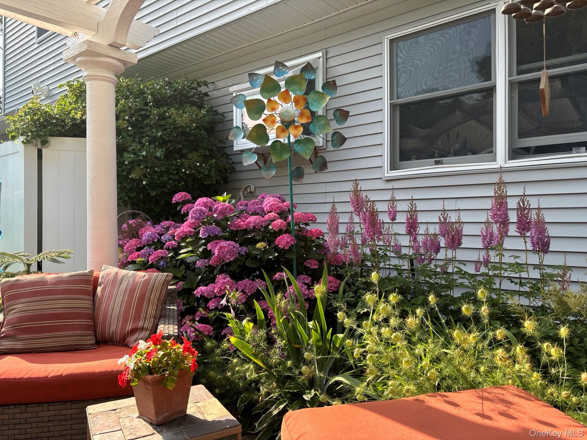 #17 photo, 96 W Tiana Road, सफ़ोक काउंटी Hampton Bays , NY 11946