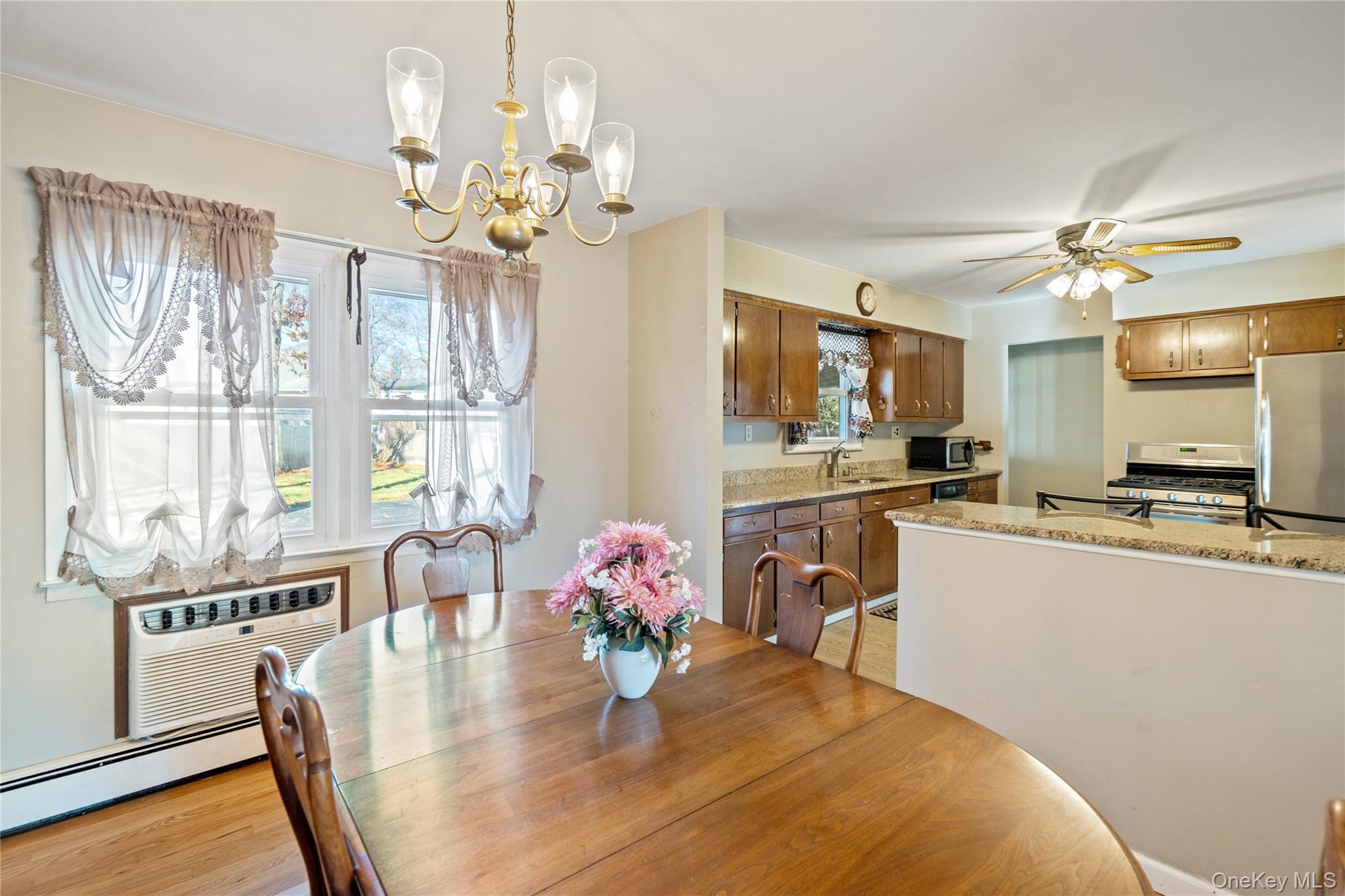 #10 photo, 211 Mooney Pond Road, 롱 아일랜드 Selden , NY 11784