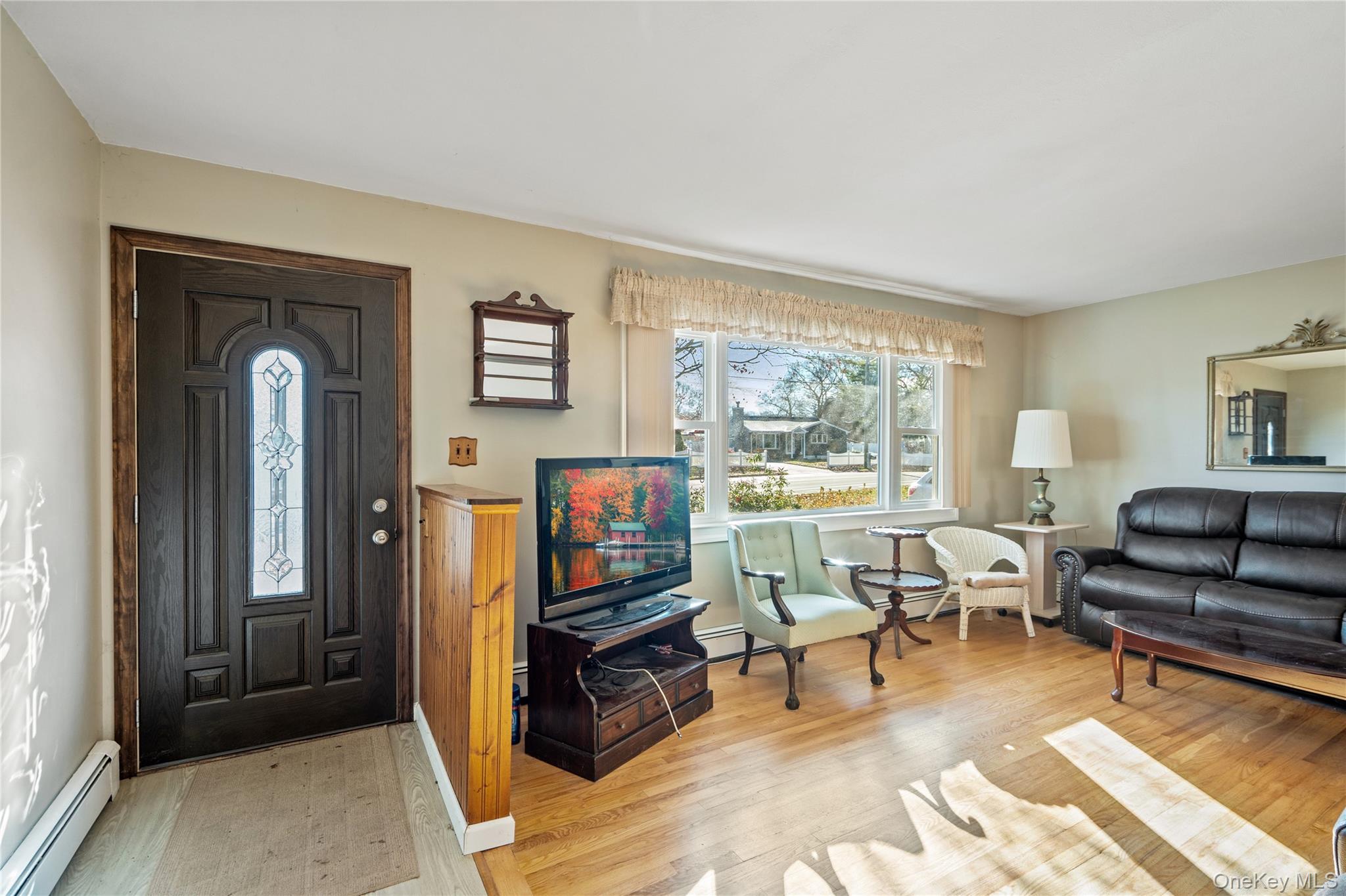 #6 photo, 211 Mooney Pond Road, 롱 아일랜드 Selden , NY 11784