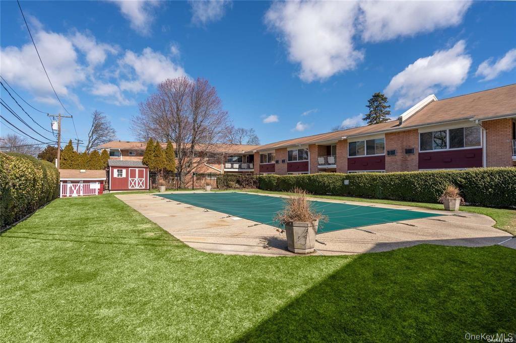 #20 photo, 400 Fulton Street, מחוז נסאו Farmingdale , NY 11735