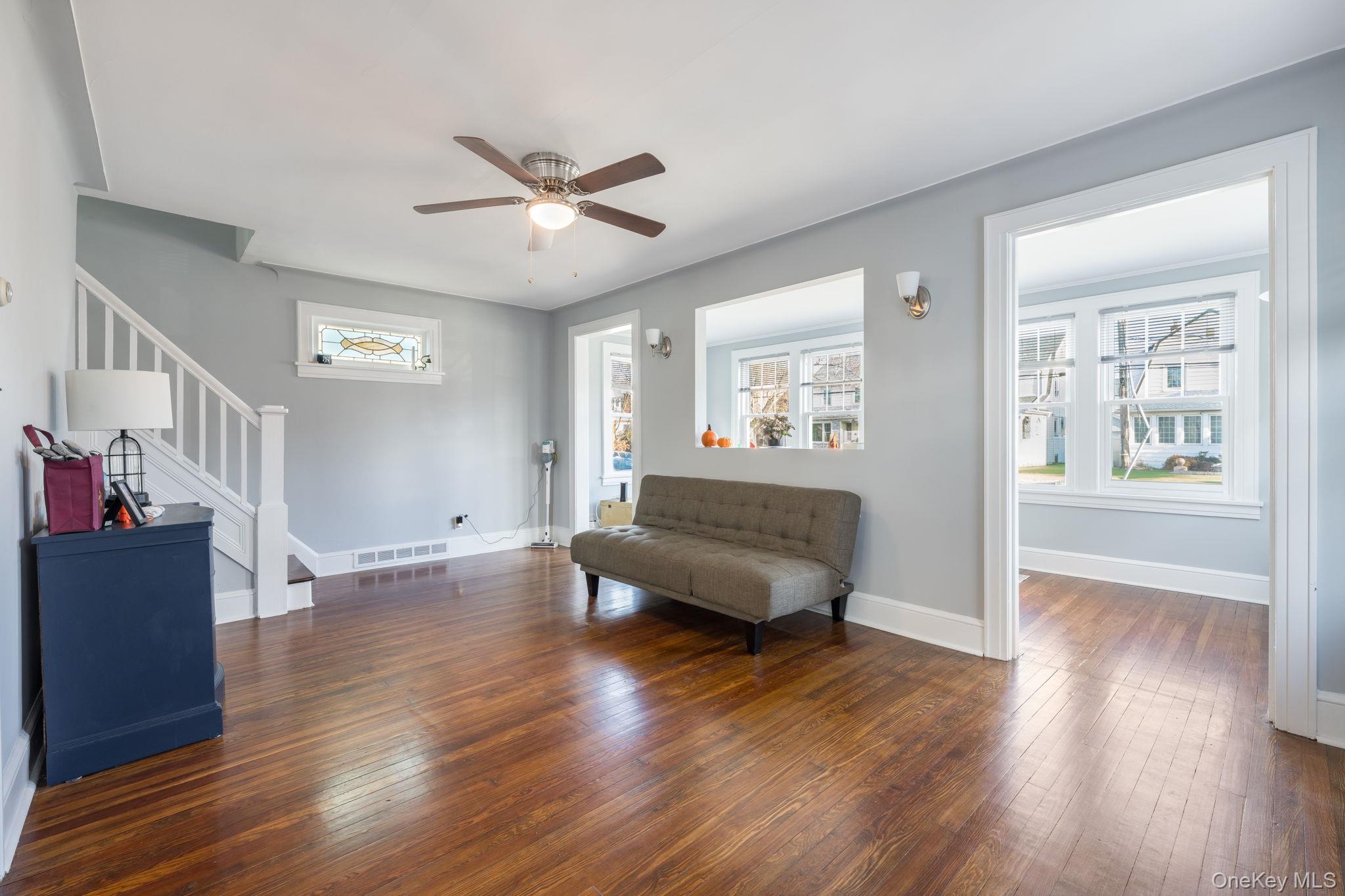 #13 photo, 89-60 215 Street, Queens Village , NY 11427