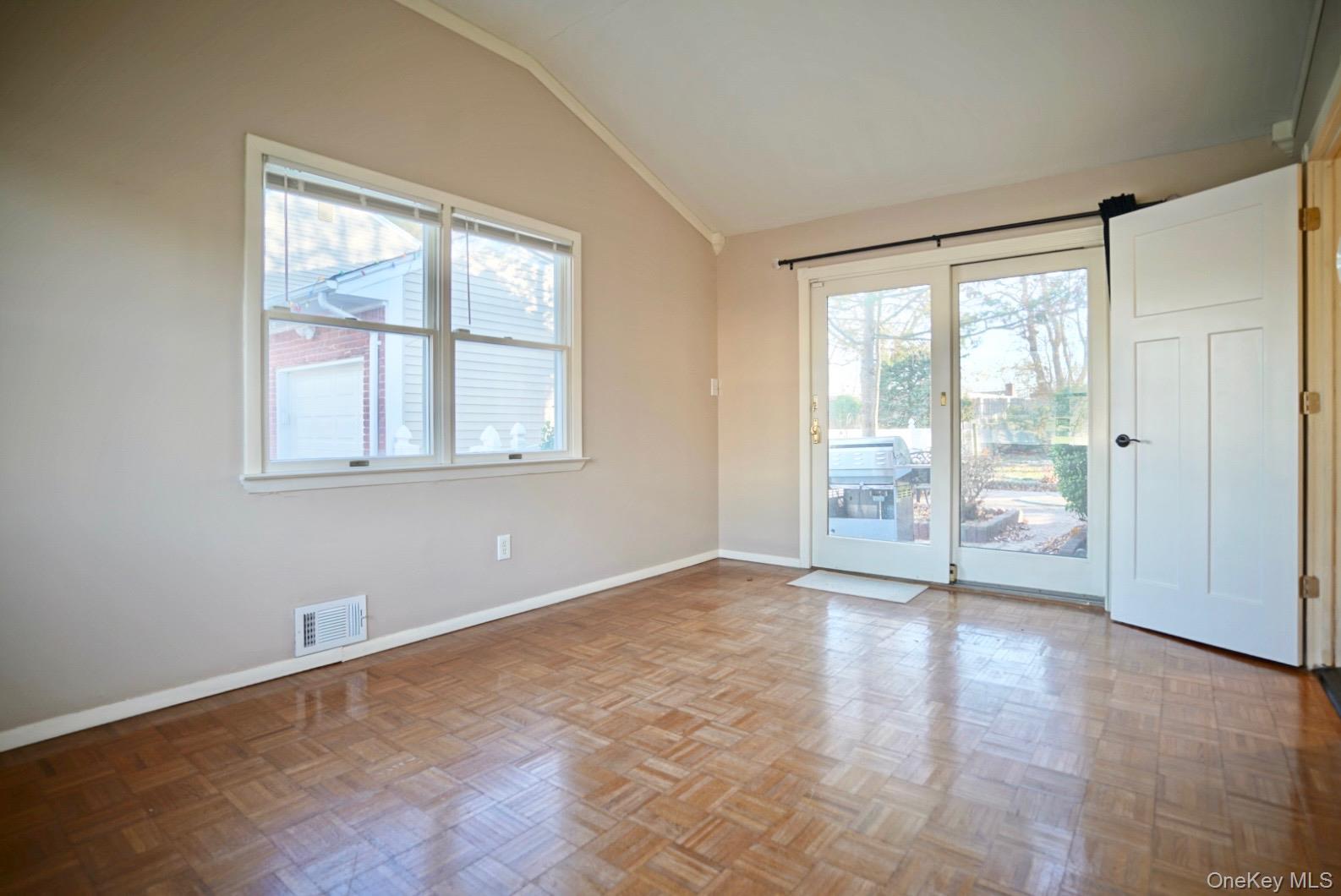 #16 photo, 34 Oakley Drive, Huntington , NY 11746