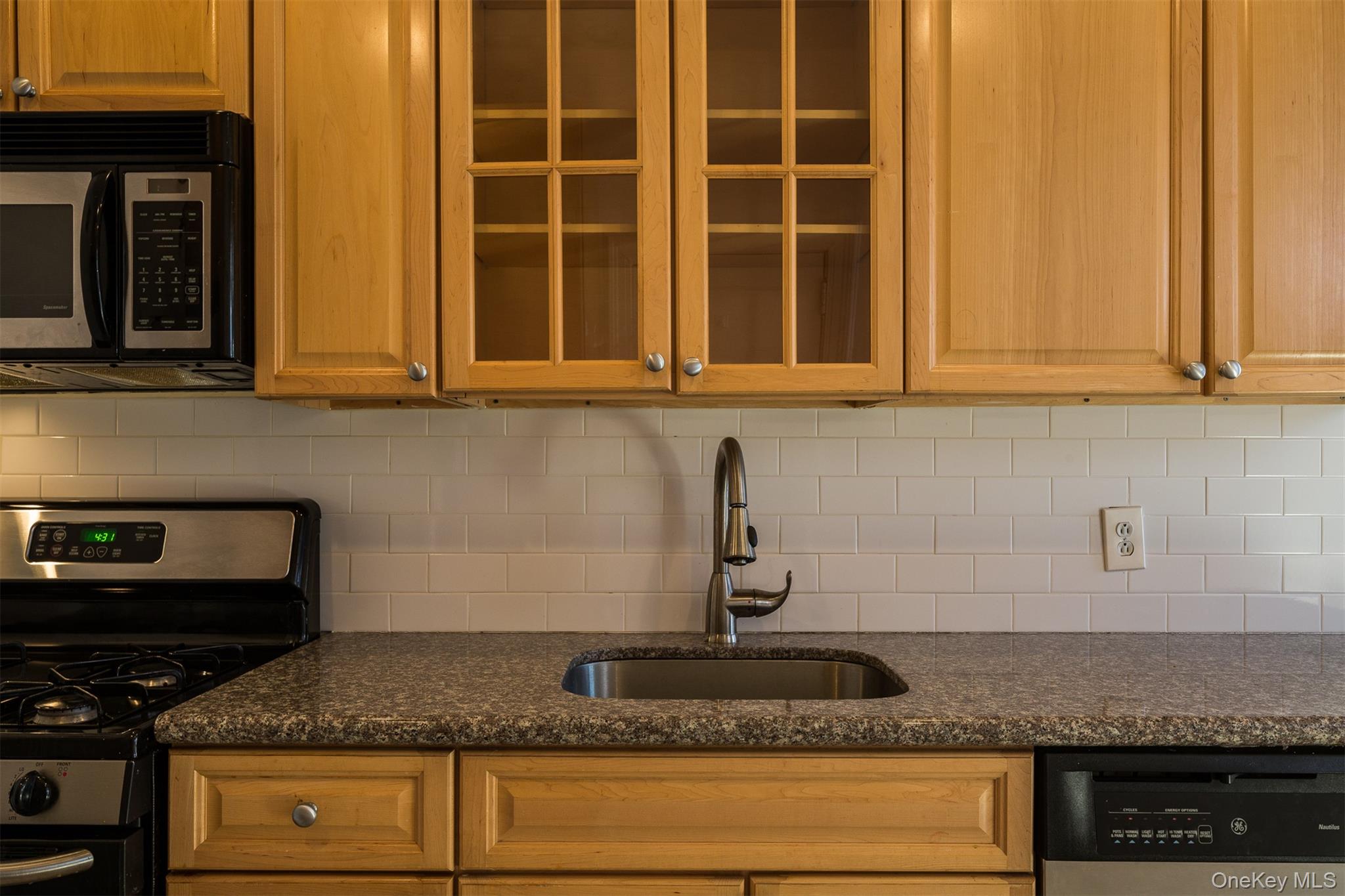 #11 photo, 9 Alden Place, 브롱크스 Bronxville , NY 10708