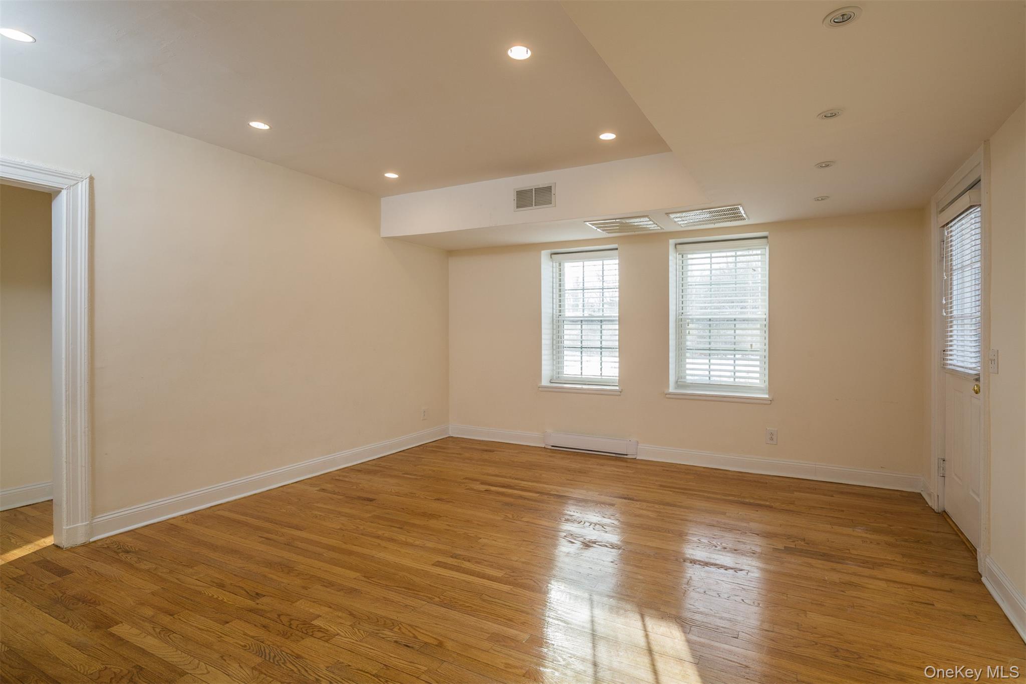#2 photo, 9 Alden Place, 브롱크스 Bronxville , NY 10708