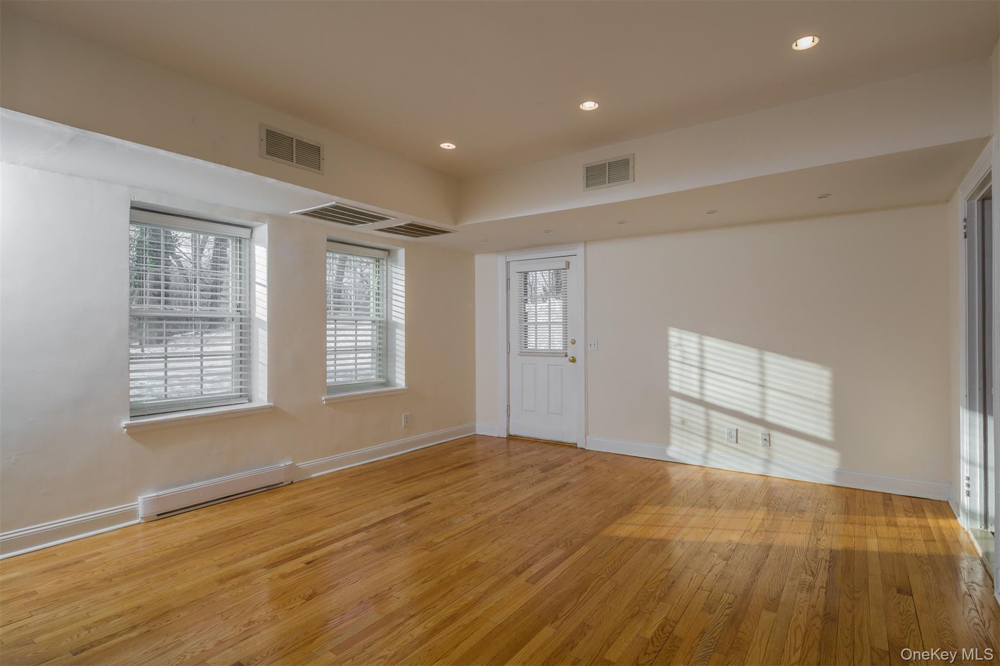 #3 photo, 9 Alden Place, 브롱크스 Bronxville , NY 10708
