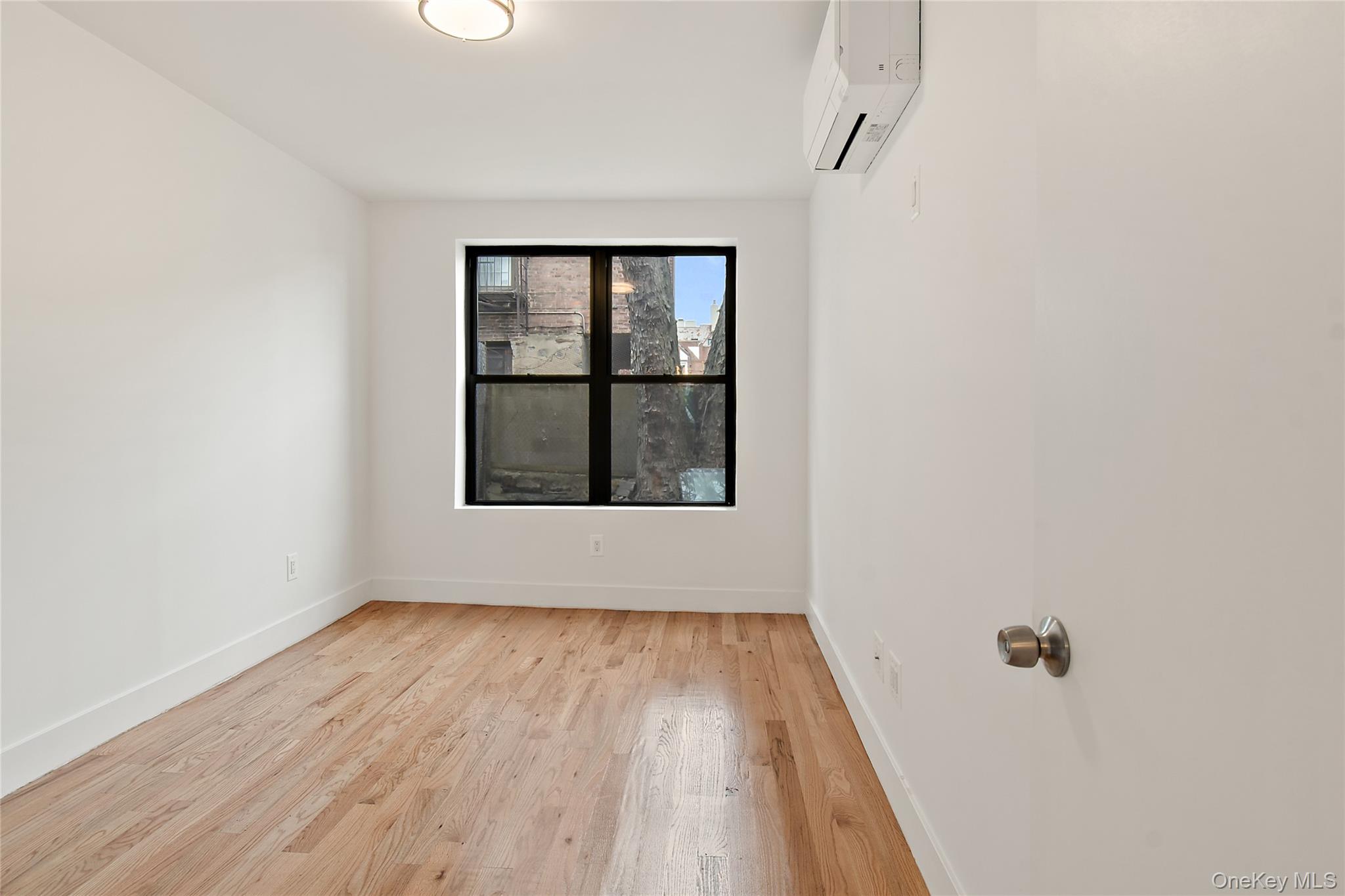 #13 photo, 1845 Andrews Avenue, הברונקס Bronx , NY 10453