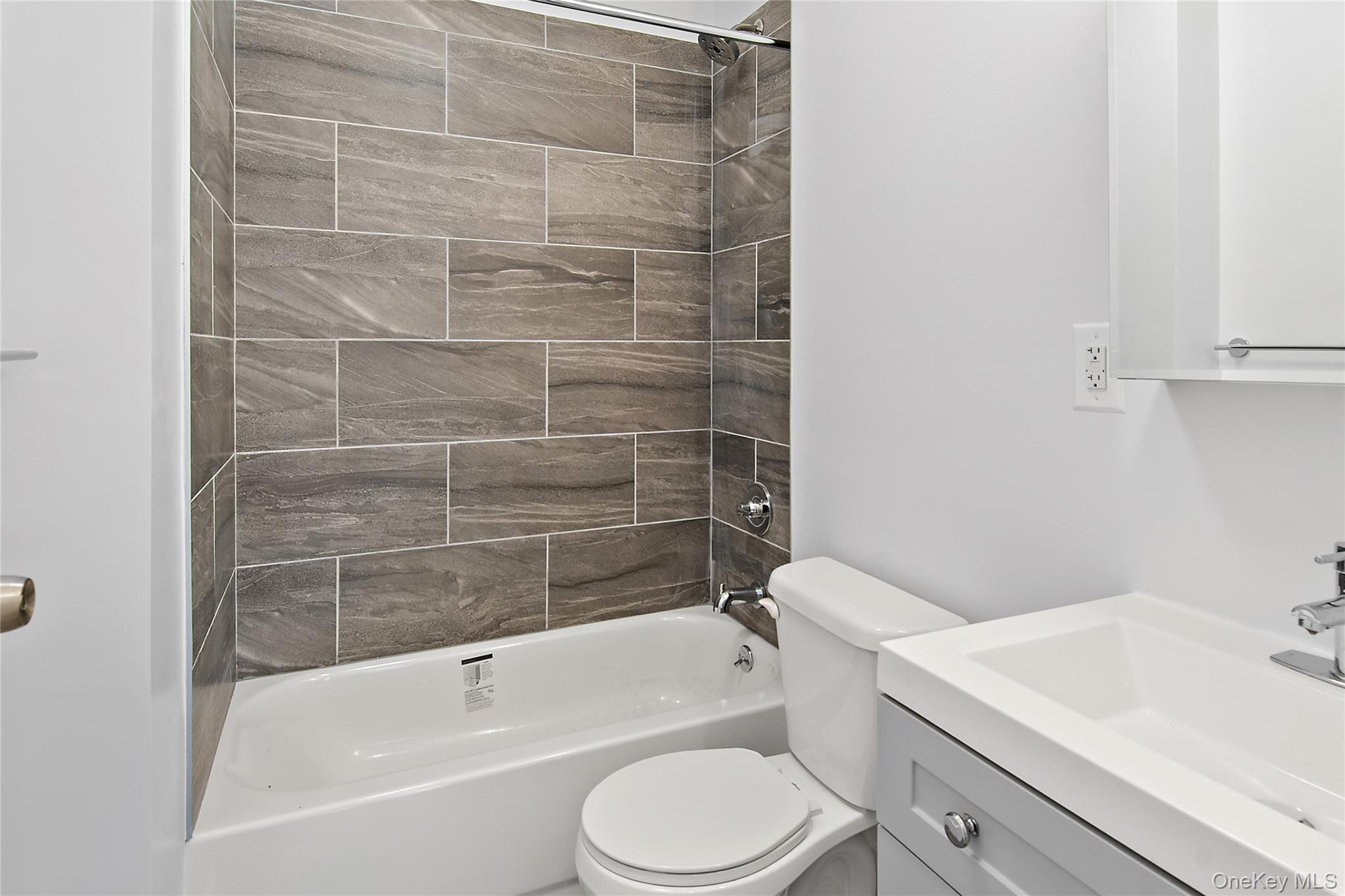 #16 photo, 1845 Andrews Avenue, הברונקס Bronx , NY 10453