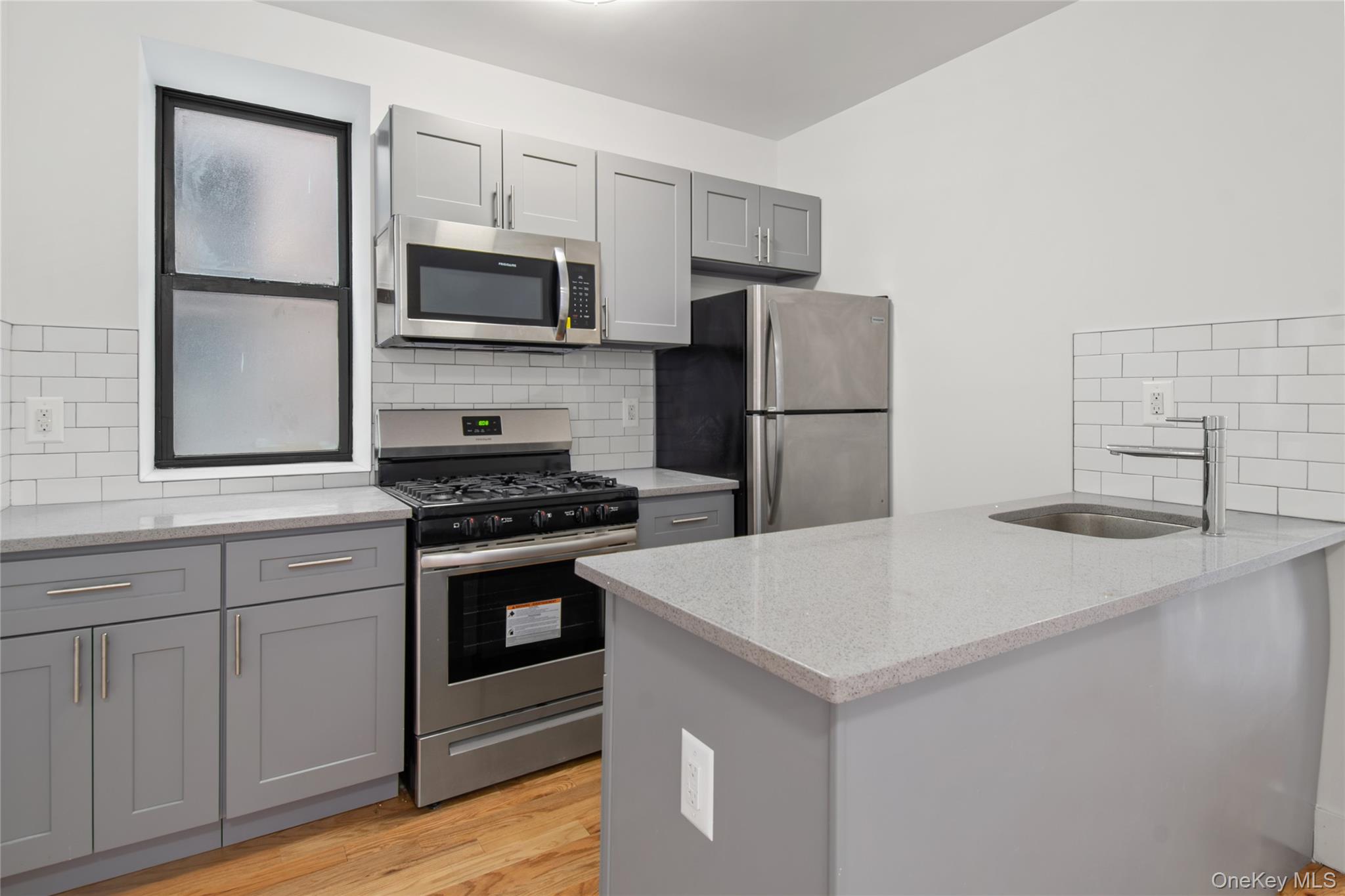 #6 photo, 1845 Andrews Avenue, הברונקס Bronx , NY 10453