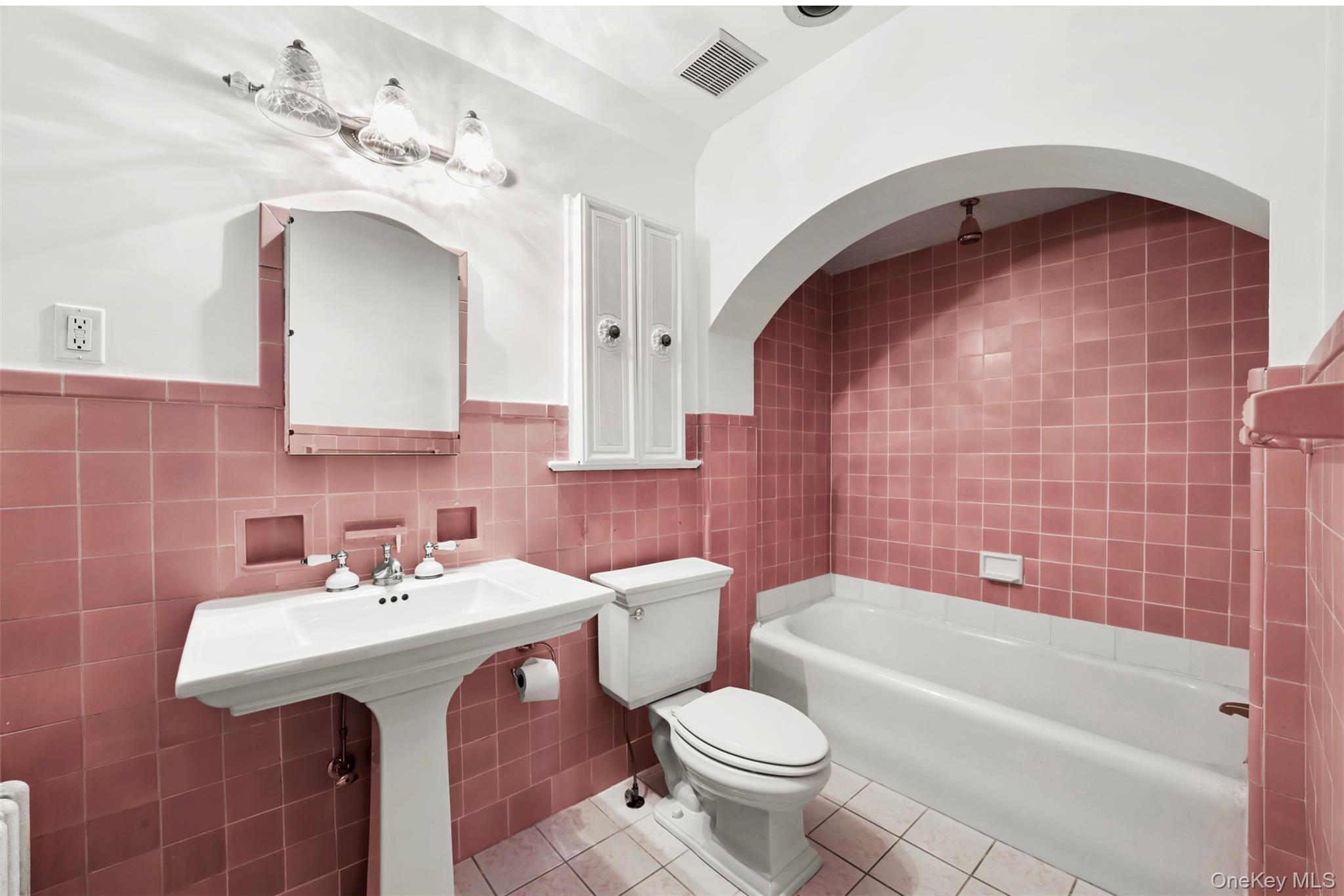 #16 photo, 94 Parkway, Mount Vernon , NY 10552