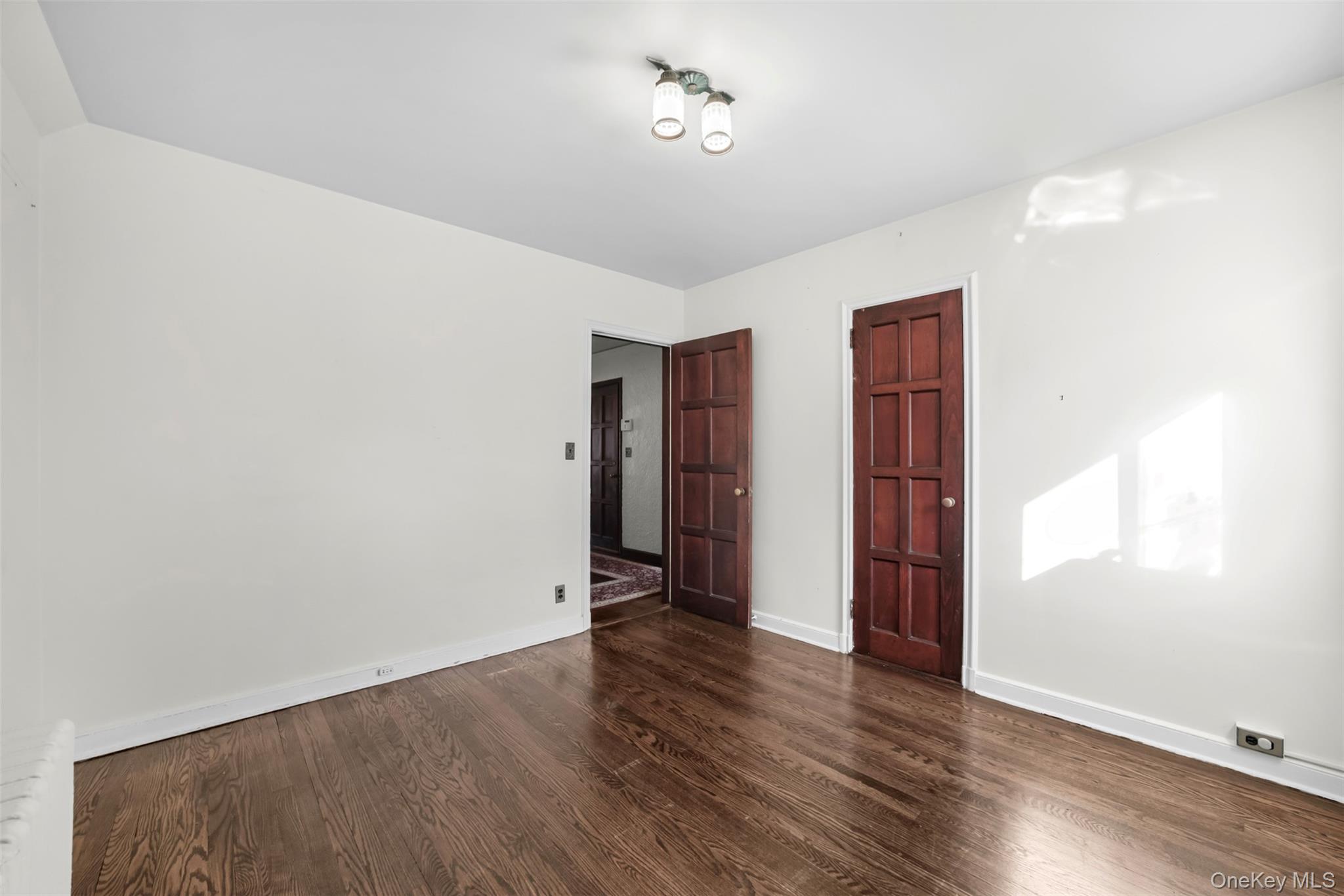 #17 photo, 94 Parkway, Mount Vernon , NY 10552