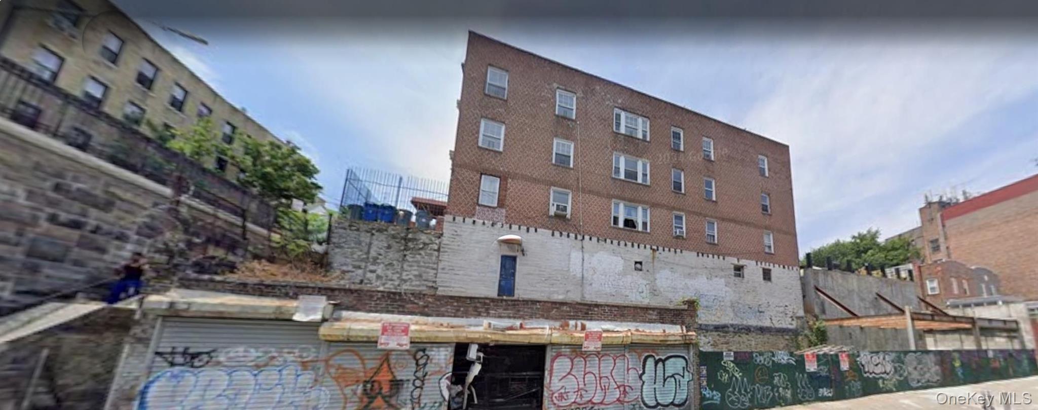 #2 photo, 365 E 197th Street, Бронкс ‖ Bronx , NY 10458