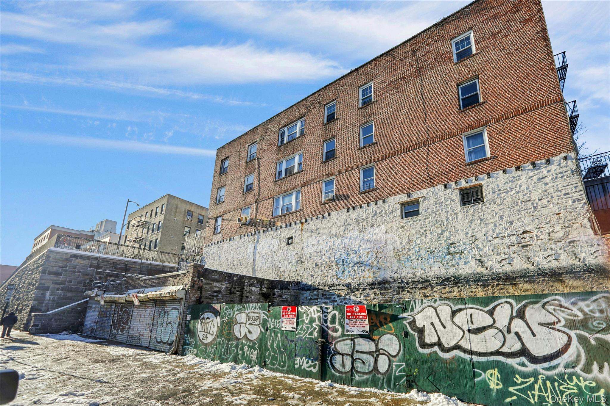 #5 photo, 365 E 197th Street, Bronx , NY 10458