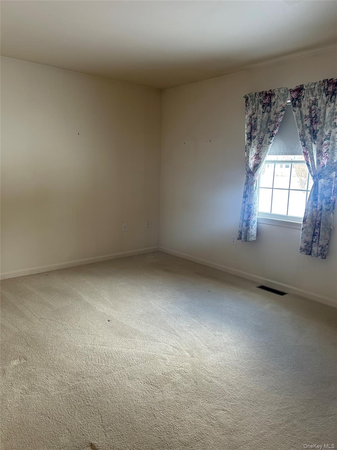 #19 photo, 2 Scism Circle, Red Hook , NY 12571