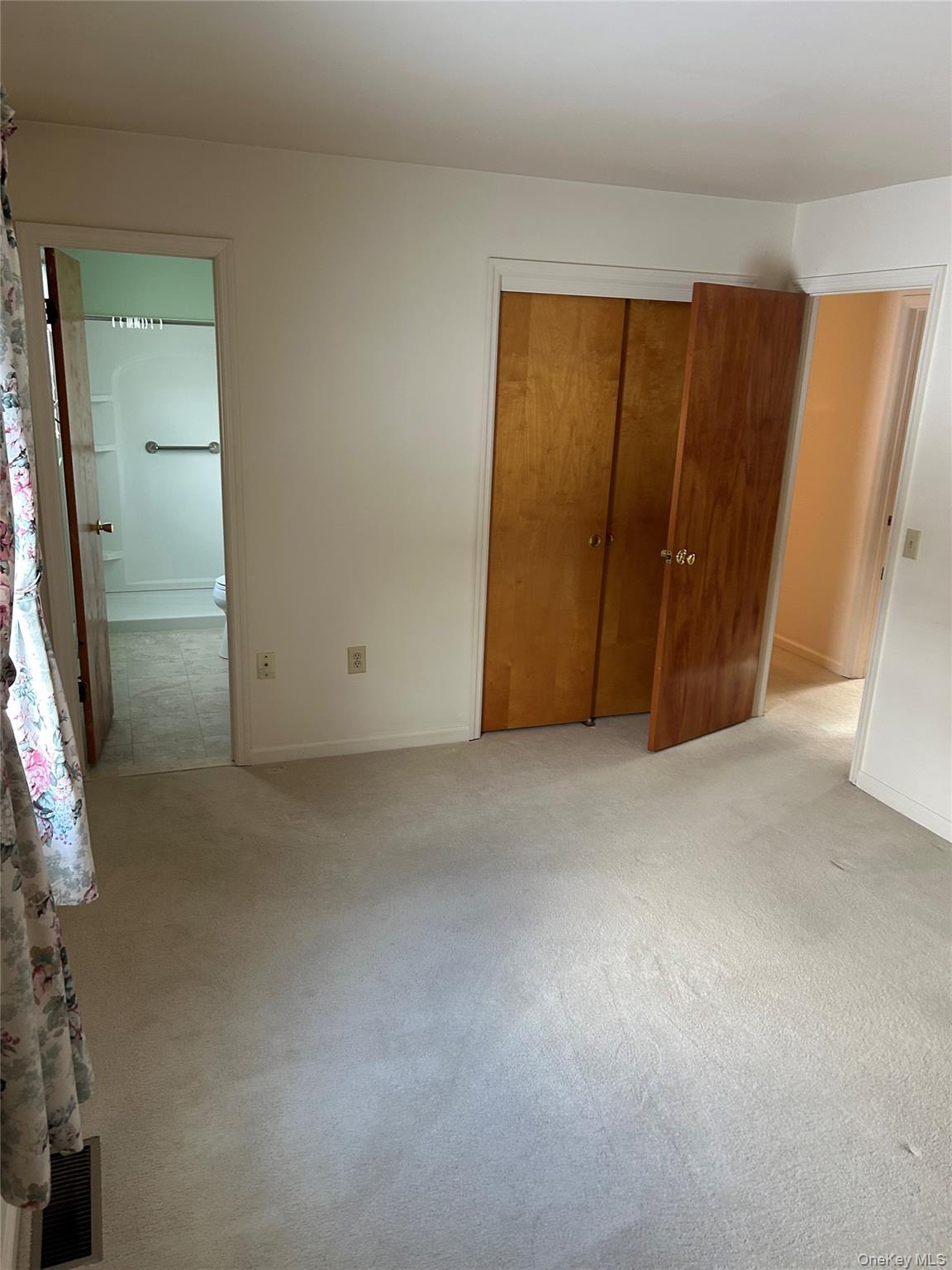 #20 photo, 2 Scism Circle, Red Hook , NY 12571