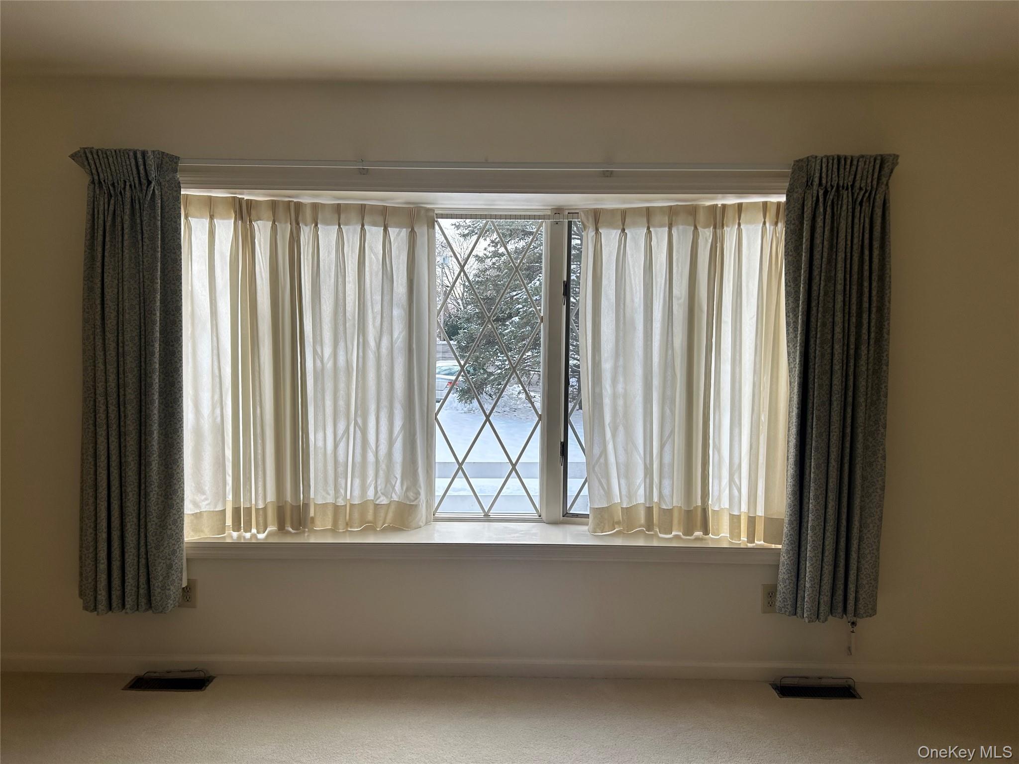 #5 photo, 2 Scism Circle, Red Hook , NY 12571