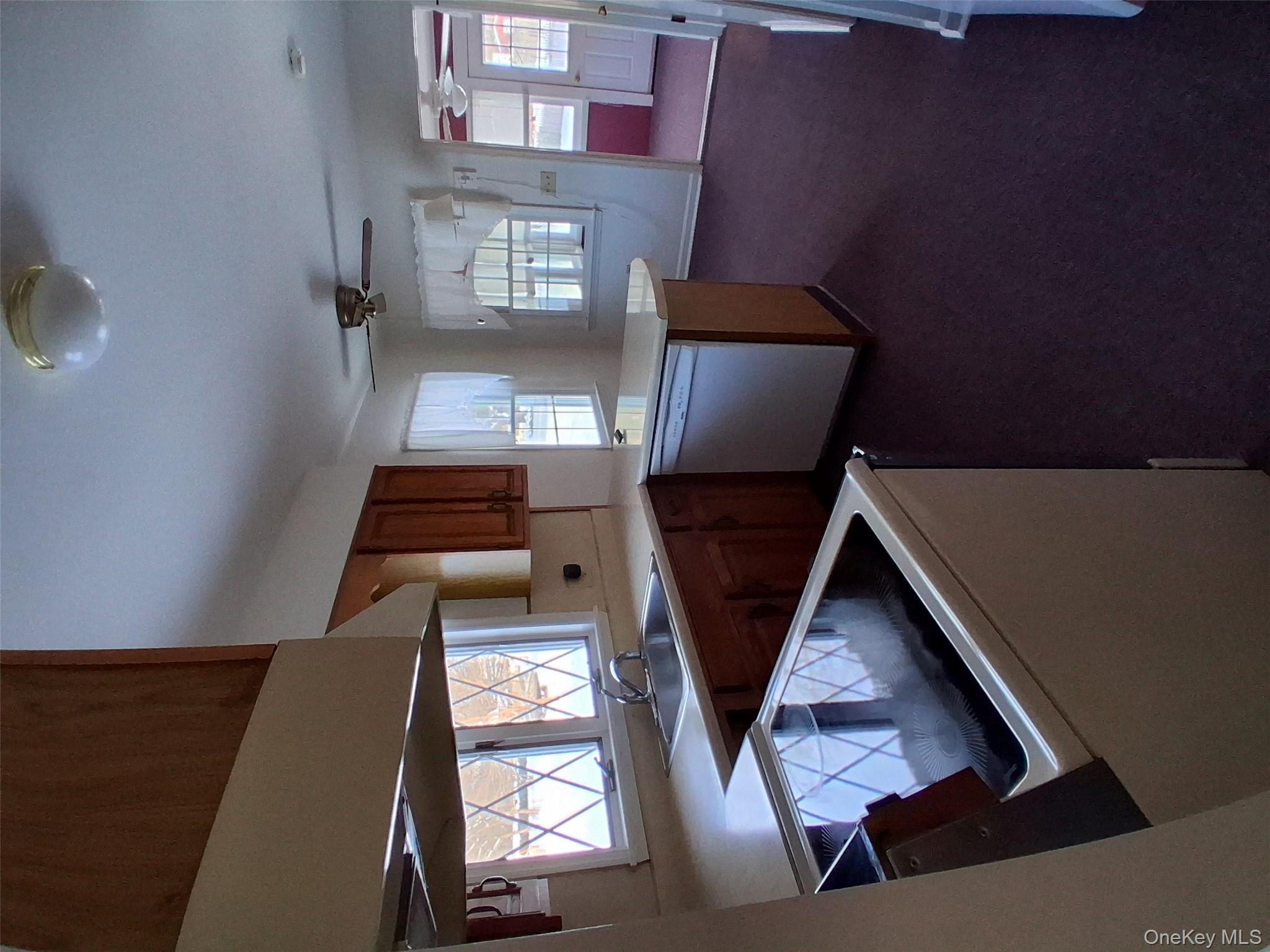 #7 photo, 2 Scism Circle, Red Hook , NY 12571