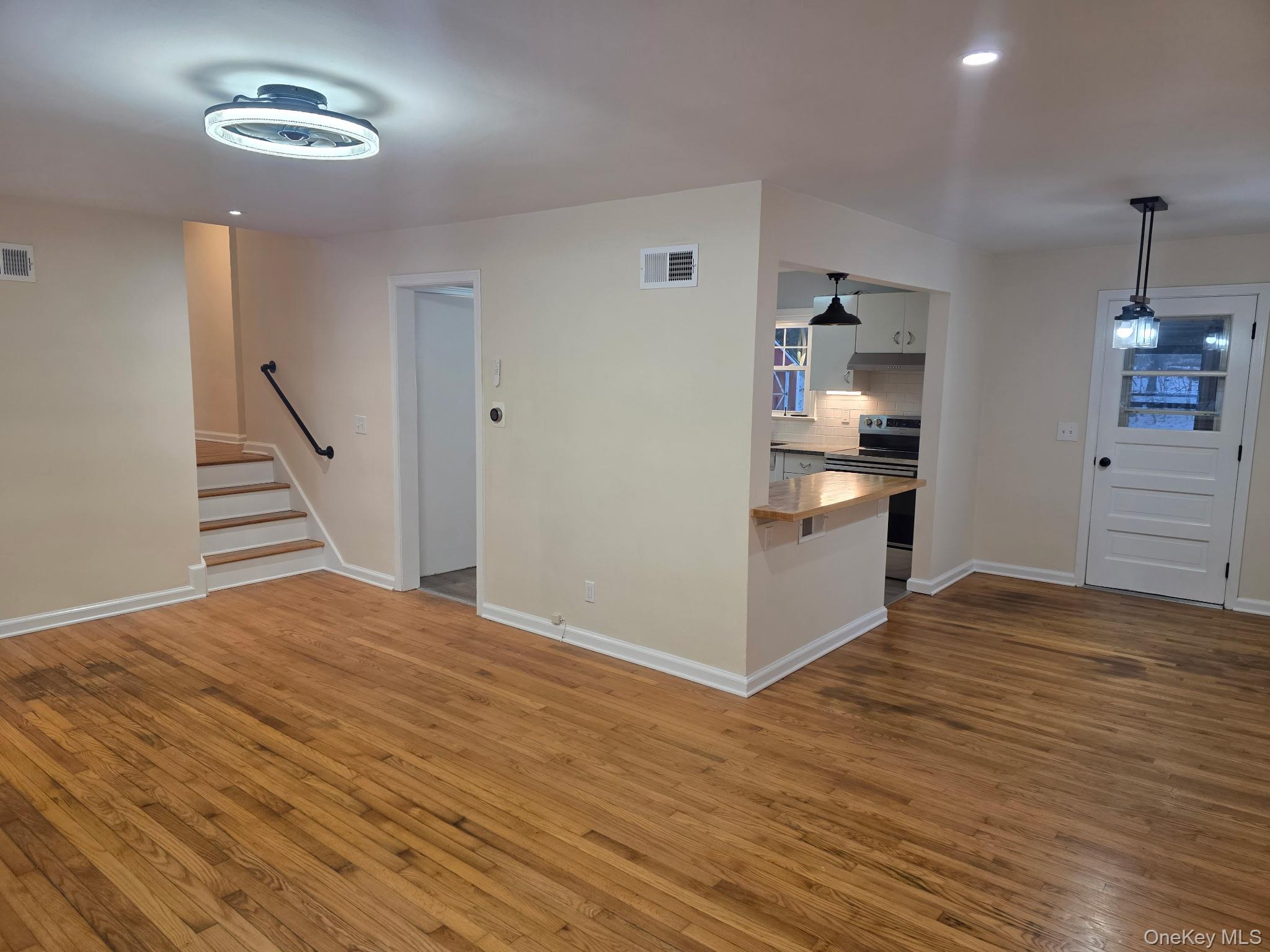 #5 photo, 19 Ann Street, Poughkeepsie , NY 12603