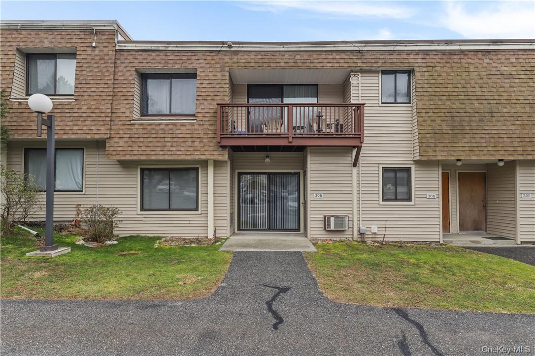 #2 photo, 305 Vista On The Lake, Carmel , NY 10512