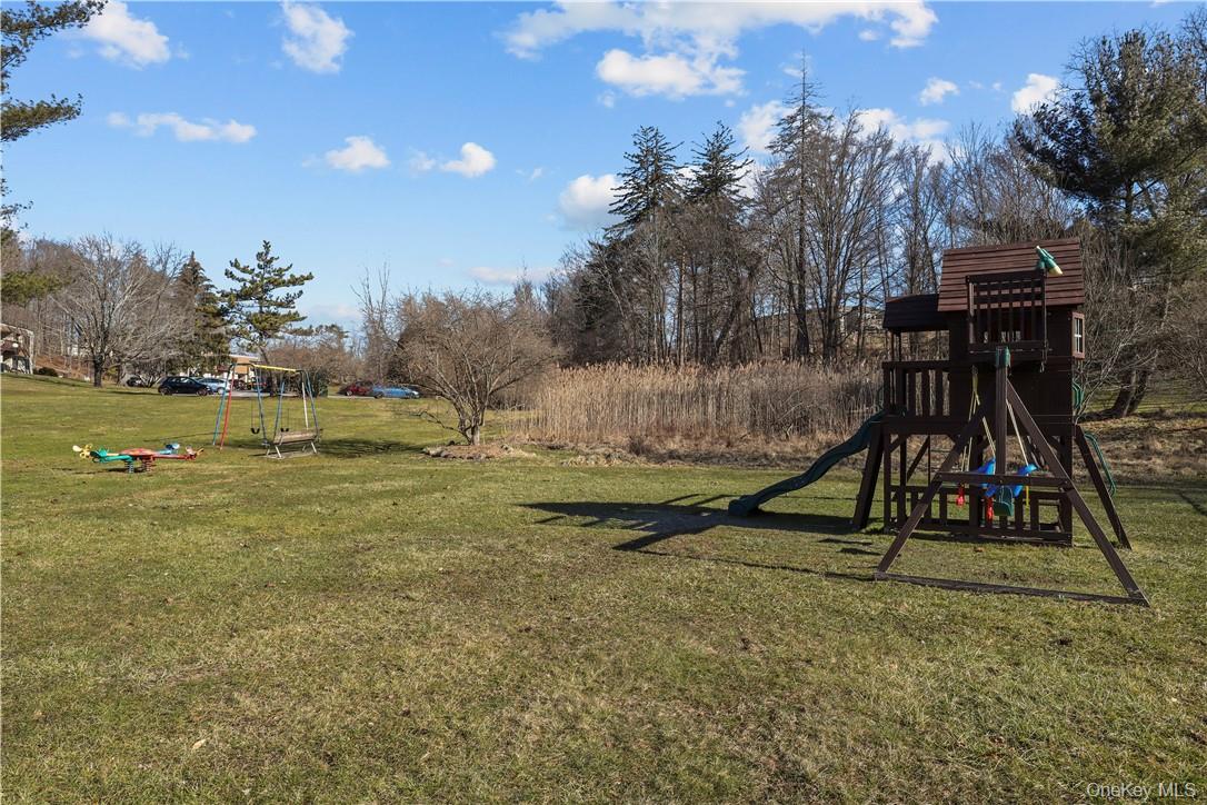 #20 photo, 305 Vista On The Lake, Carmel , NY 10512
