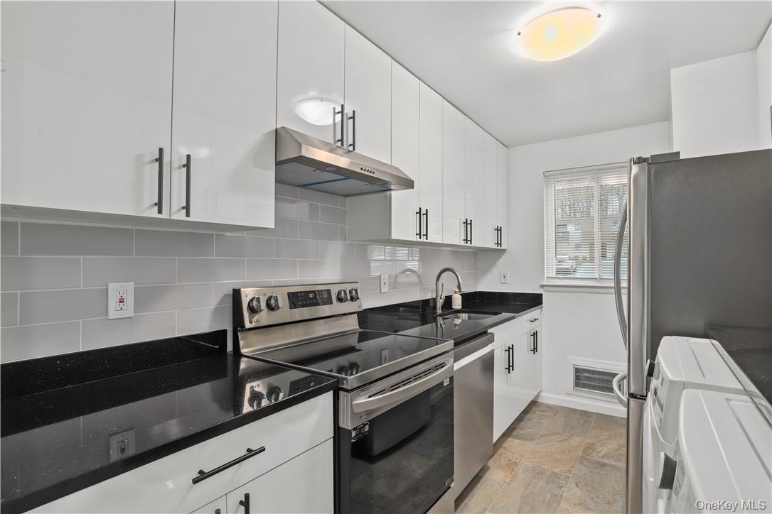 #9 photo, 305 Vista On The Lake, Carmel , NY 10512