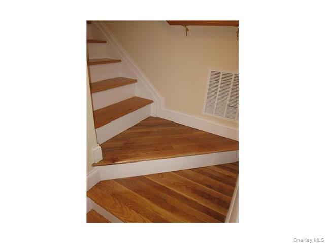 #12 photo, 305 Tondo Circle, Harriman , NY 10926