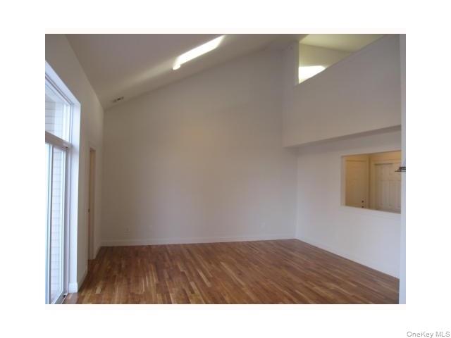 #4 photo, 305 Tondo Circle, Harriman , NY 10926