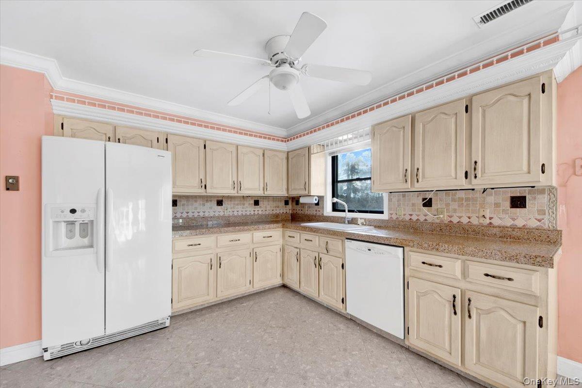 #11 photo, 747 Milltown Road, Brewster , NY 10509