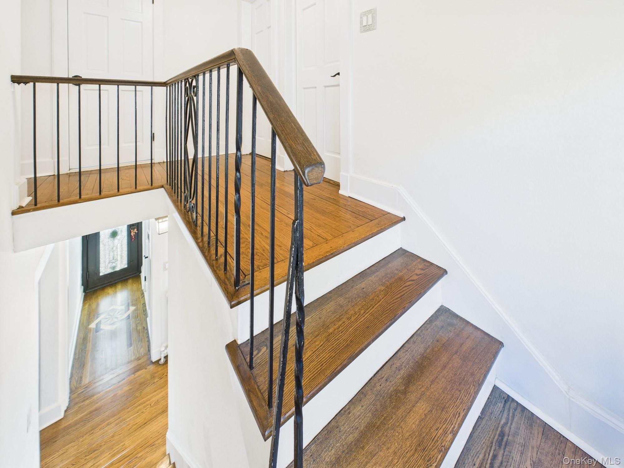 #20 photo, 7 Avondale Road, Yonkers , NY 10710