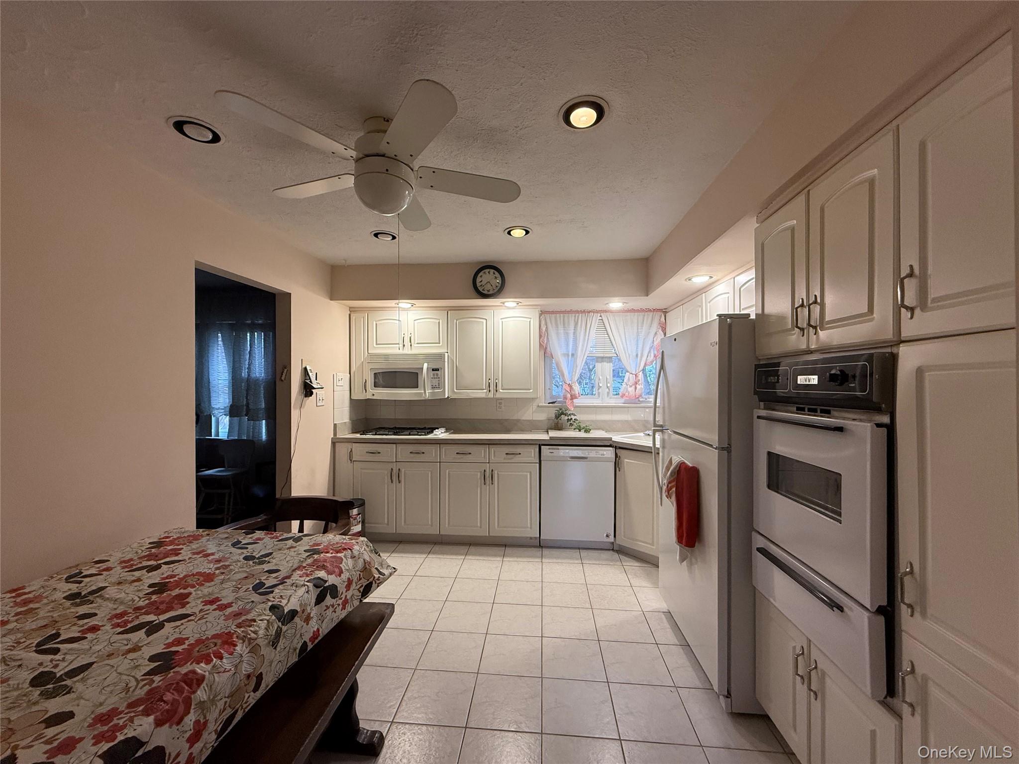 #4 photo, 15 Sherry Lane, Hauppauge , NY 11788