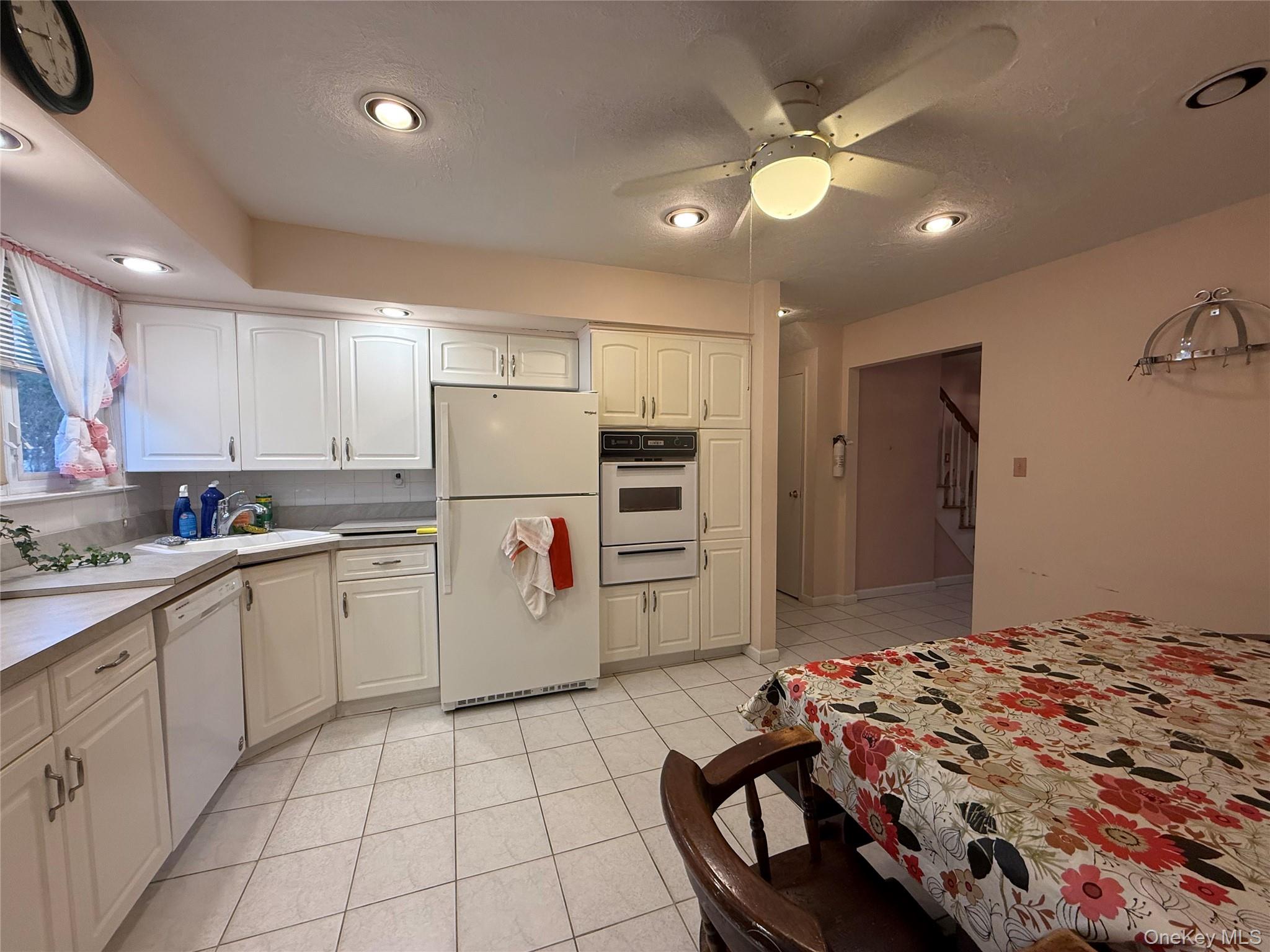 #5 photo, 15 Sherry Lane, Hauppauge , NY 11788