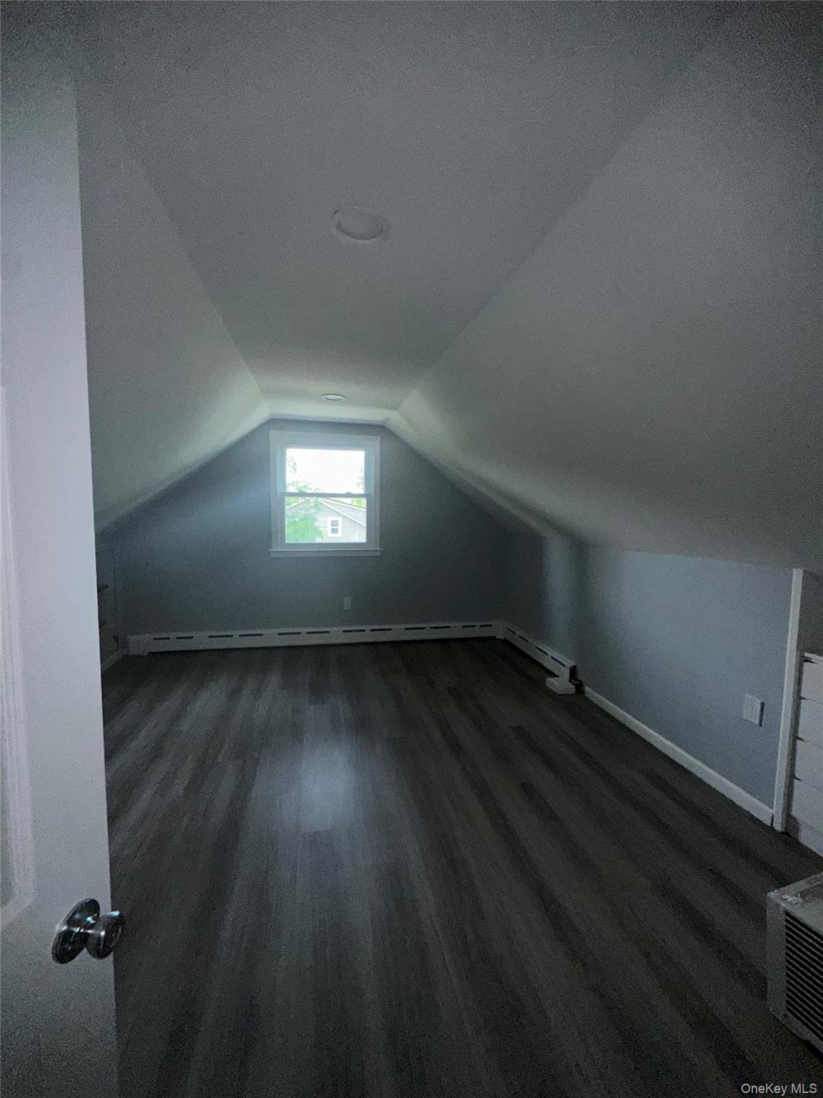 #10 photo, 16 Blythe Road, Ronkonkoma , NY 11779