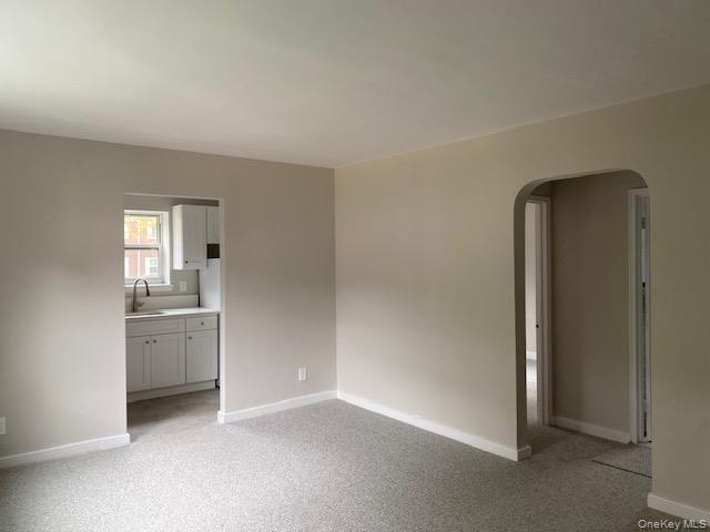 #3 photo, 260-18 75th Avenue, 皇后区 Glen Oaks , NY 11004