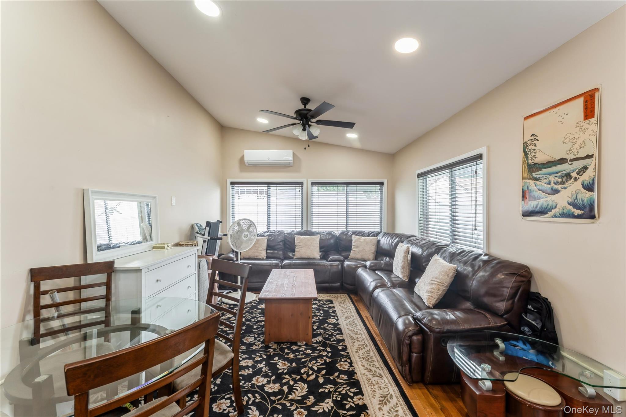 #7 photo, 13 Floral Lane, Westbury , NY 11590