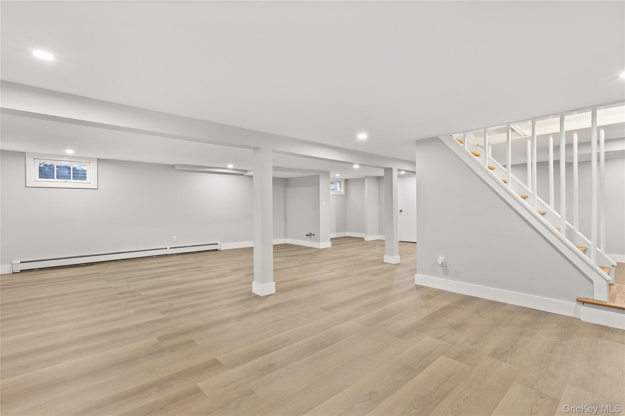 #15 photo, 142 Crooked Hill Road, Саффолк ‖ Huntington Station , NY 11743