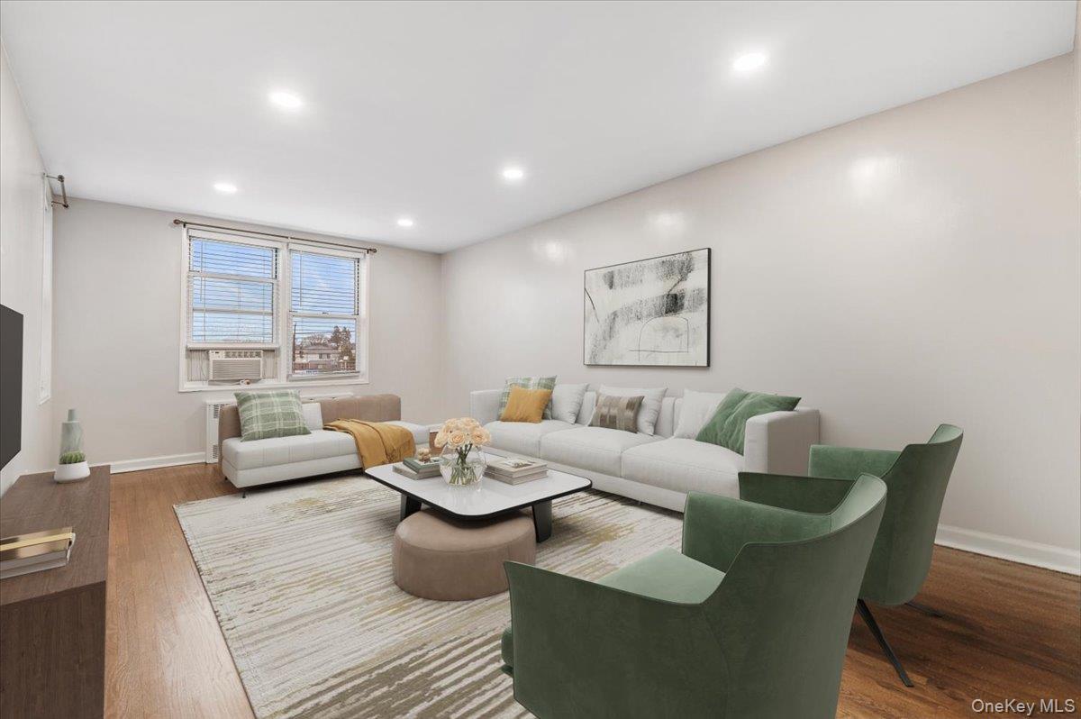 #11 photo, 510 DuBois Avenue, Valley Stream , NY 11581