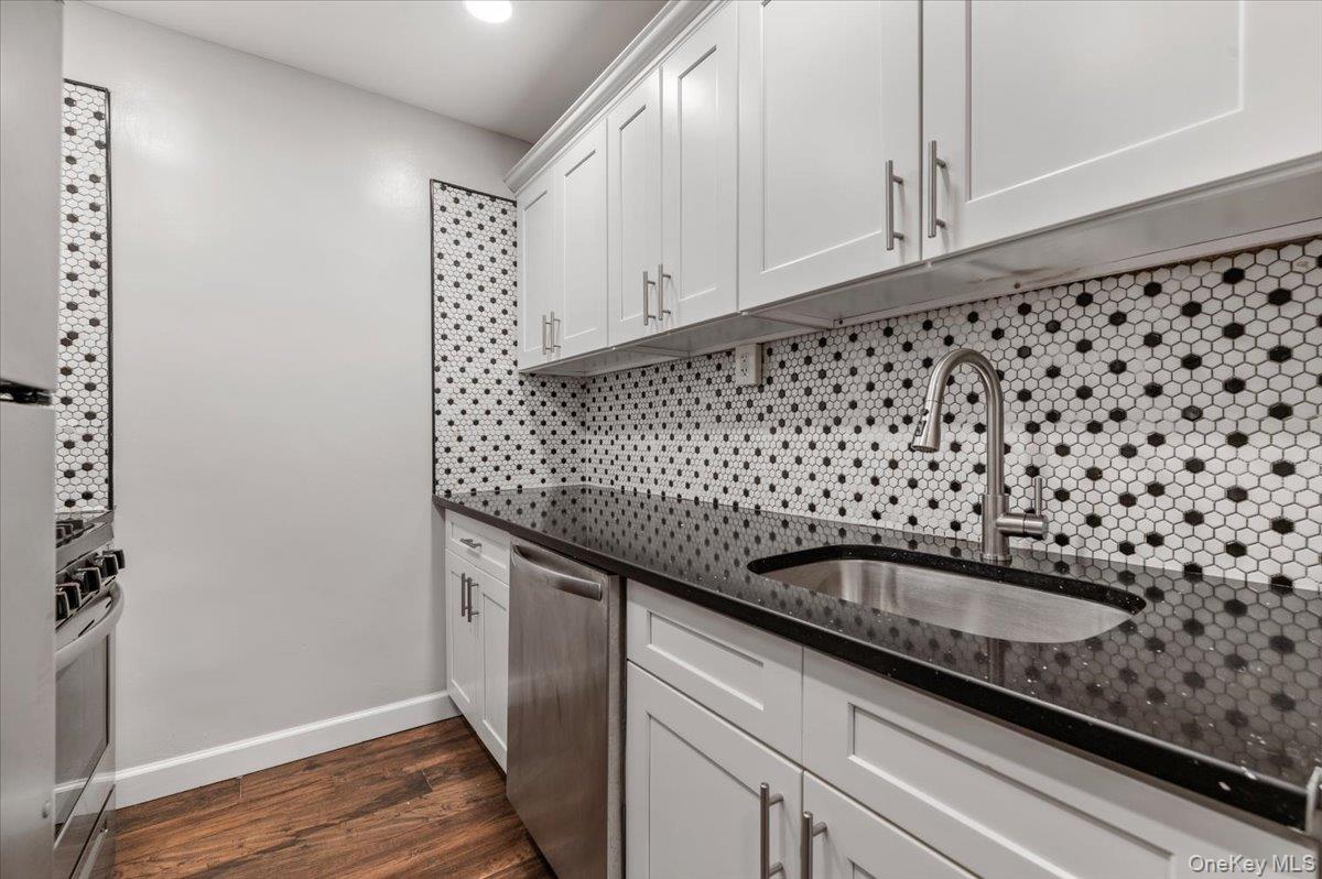 #16 photo, 510 DuBois Avenue, Valley Stream , NY 11581