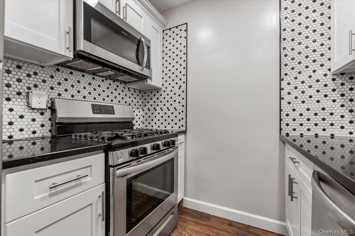 #17 photo, 510 DuBois Avenue, Valley Stream , NY 11581