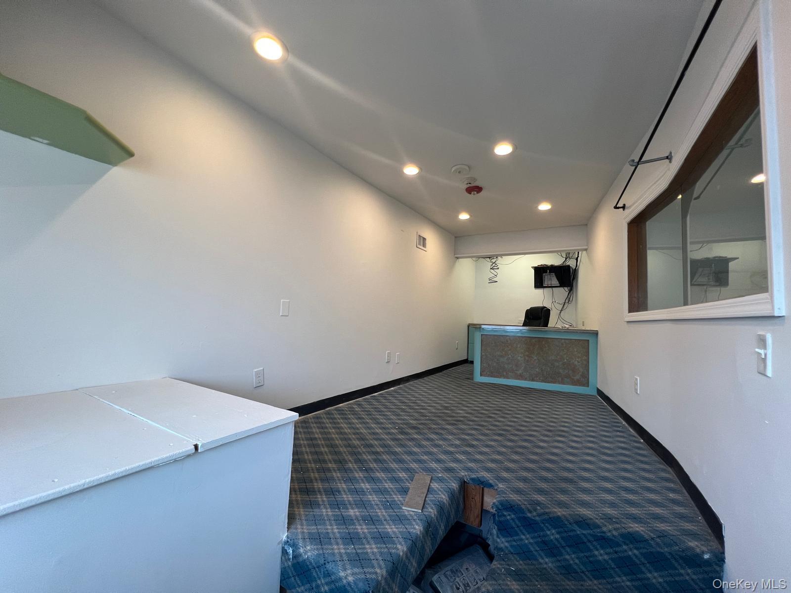 #10 photo, 411 Jericho Turnpike, מחוז נסאו New Hyde Park , NY 11040