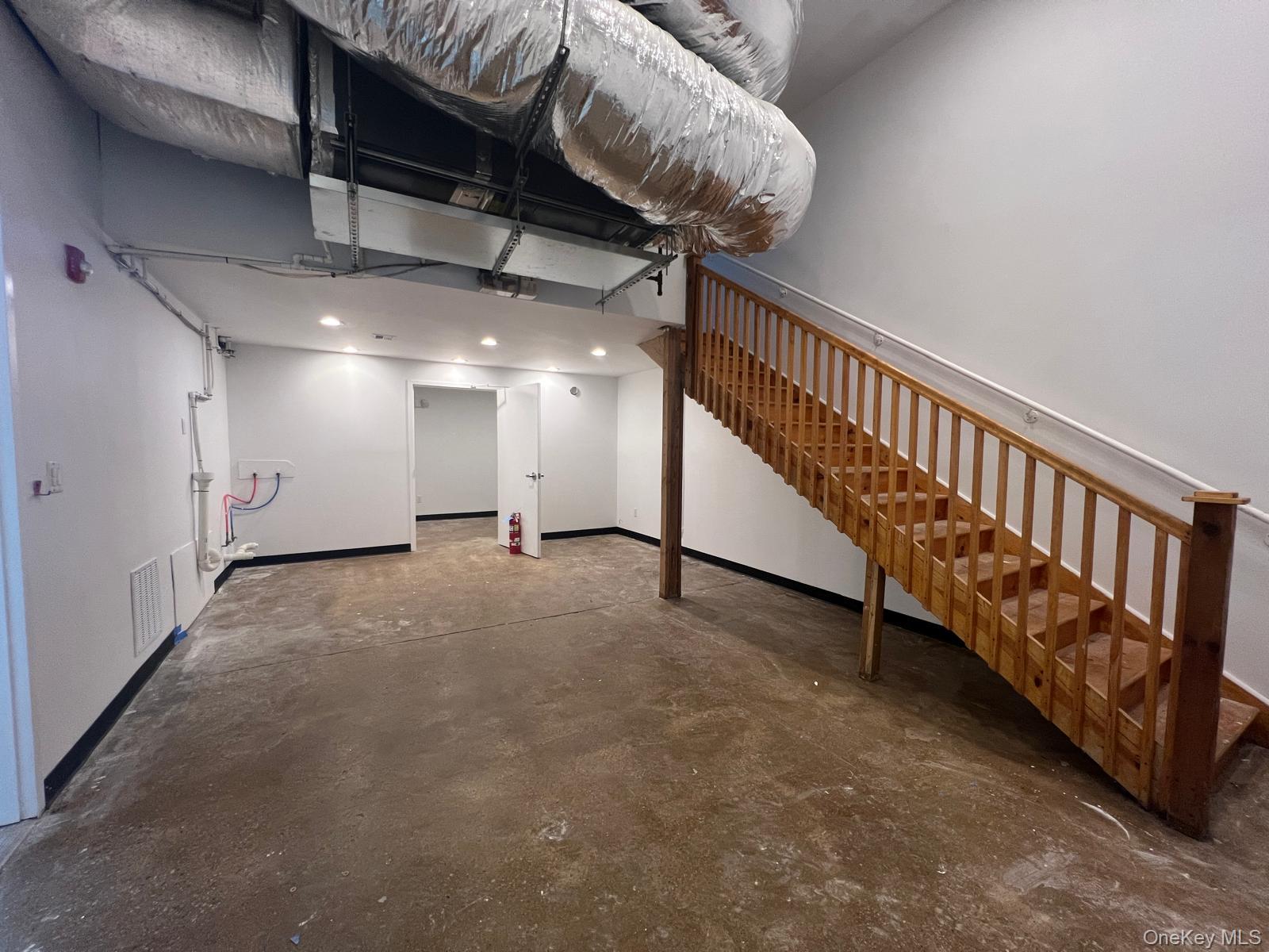 #18 photo, 411 Jericho Turnpike, מחוז נסאו New Hyde Park , NY 11040