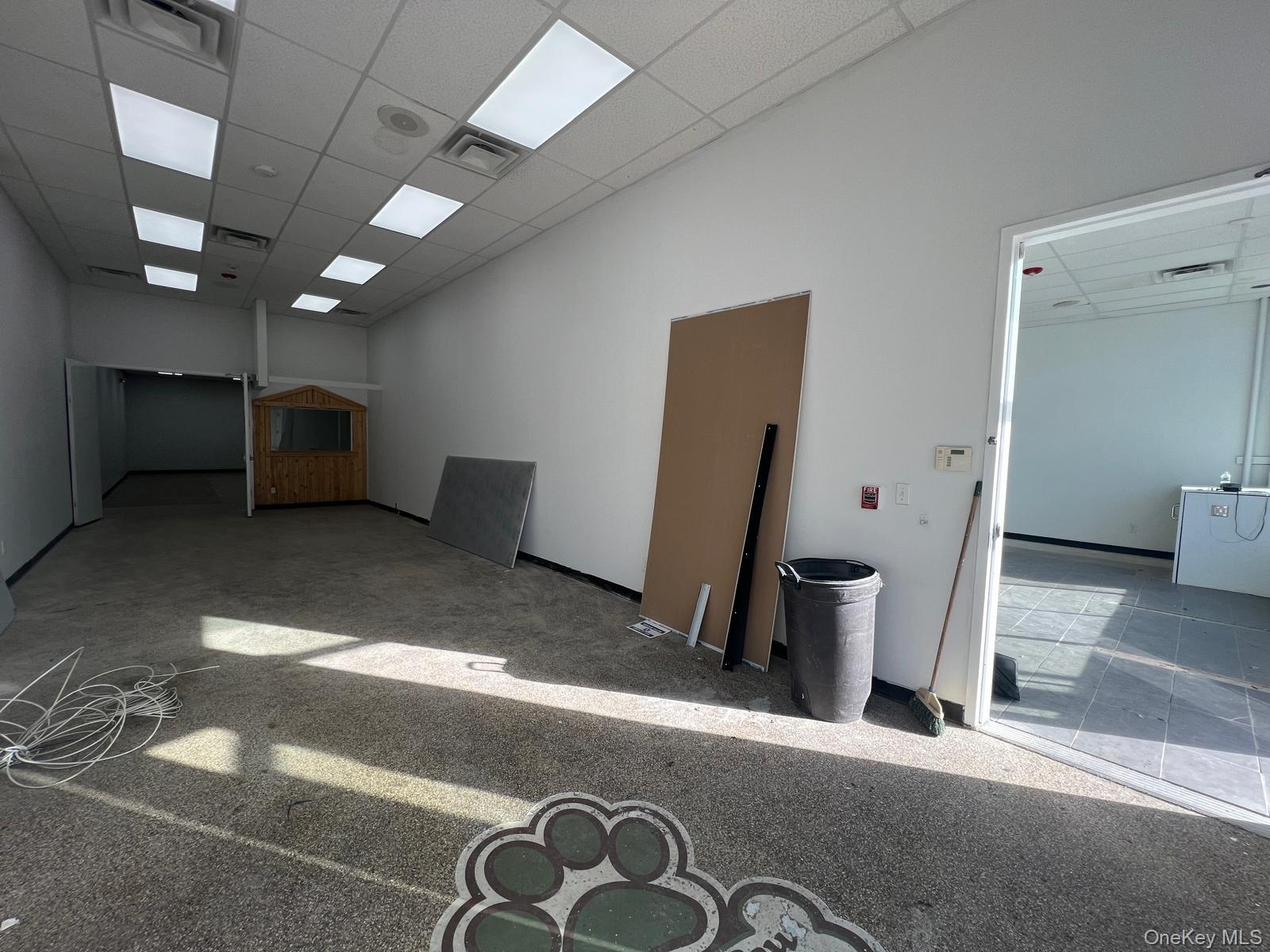 #7 photo, 411 Jericho Turnpike, מחוז נסאו New Hyde Park , NY 11040