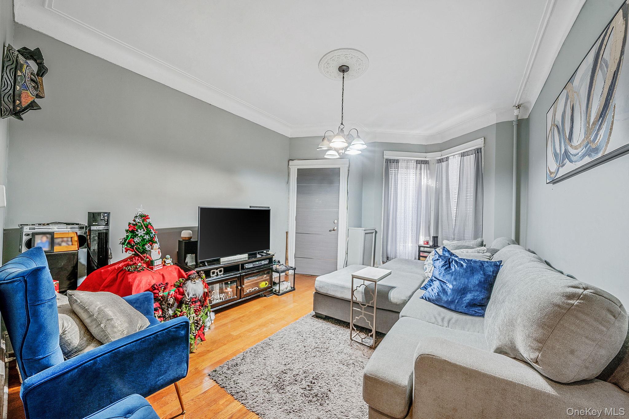 #4 photo, 37 Grant Avenue, Brooklyn , NY 11208