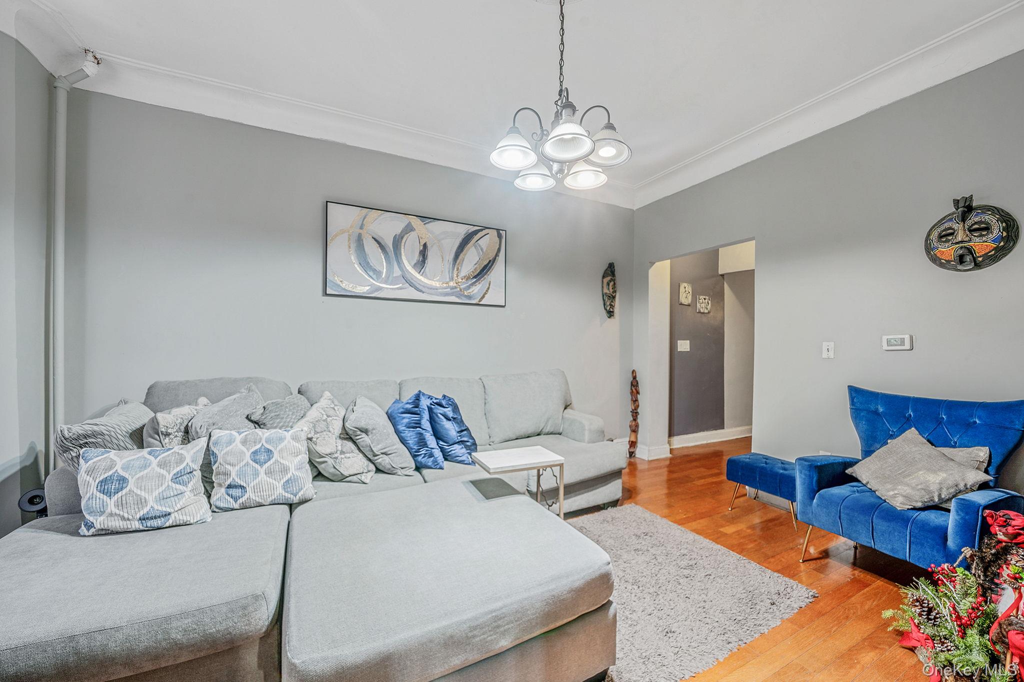 #5 photo, 37 Grant Avenue, Brooklyn , NY 11208