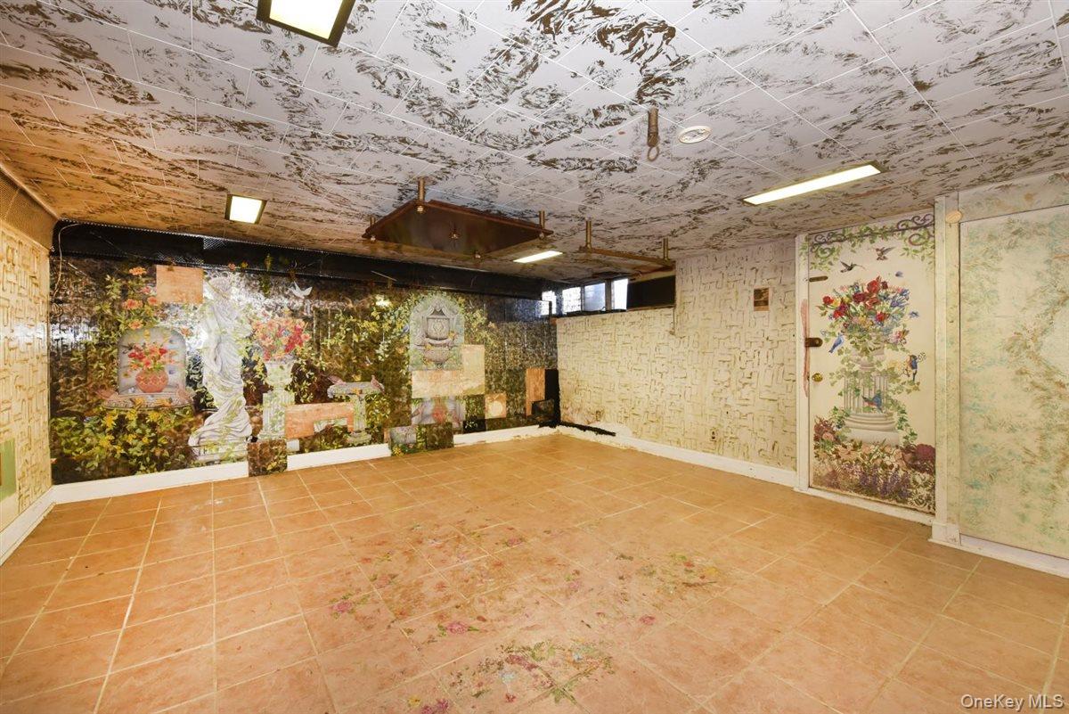 #17 photo, 222 Avenue V, Бруклин ‖ Brooklyn , NY 11223